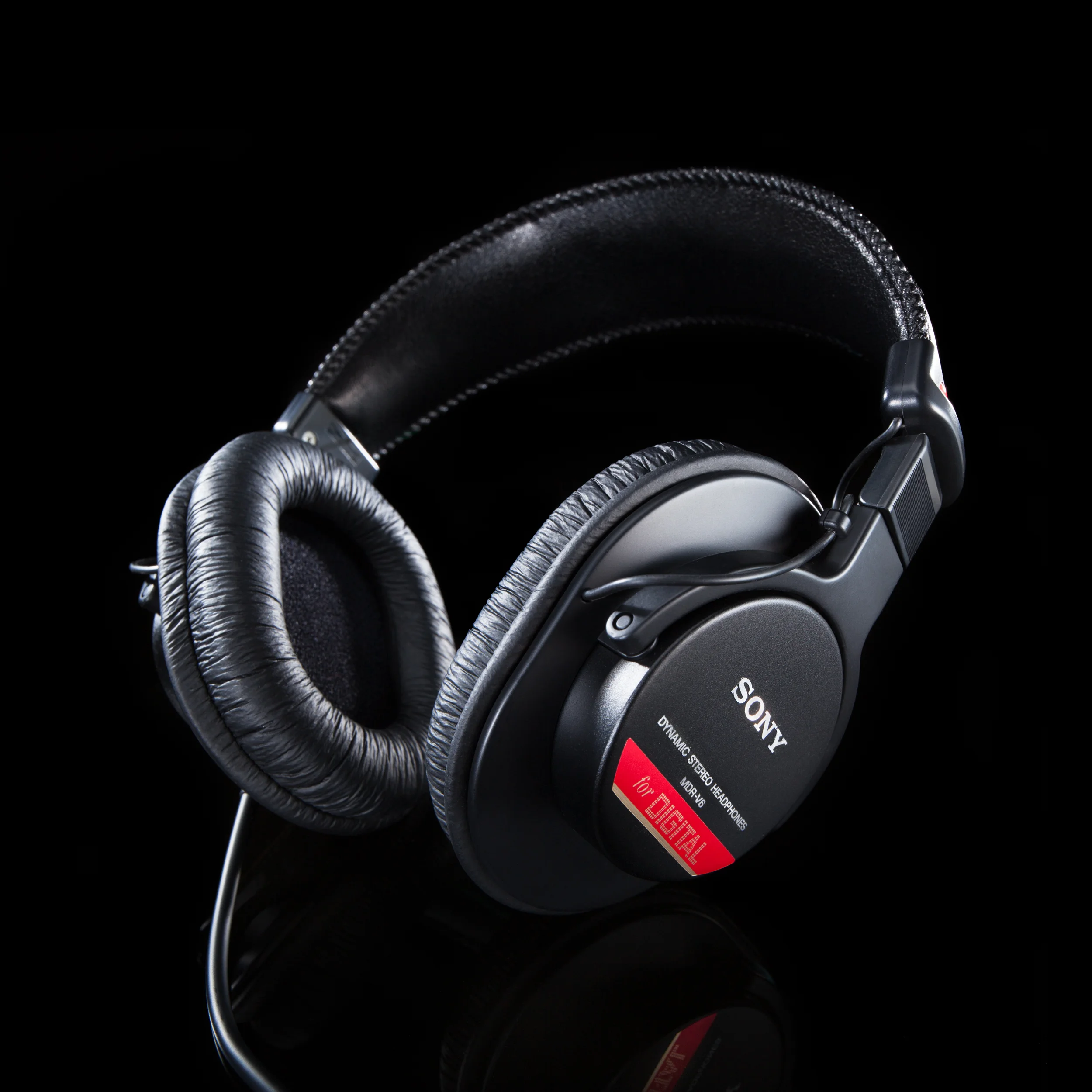Headphones-4157-Edit.jpg