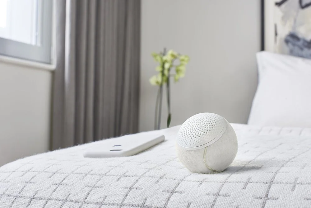 Off White hearO Product Image 6.jpeg