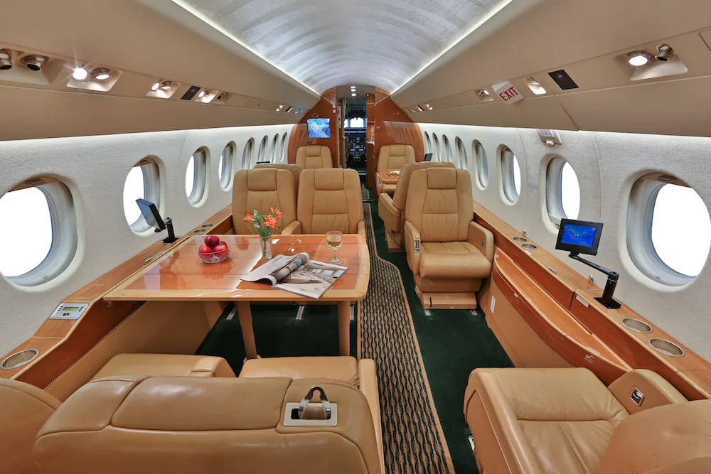 Falcon2000ex-Interior-Fwd.jpeg
