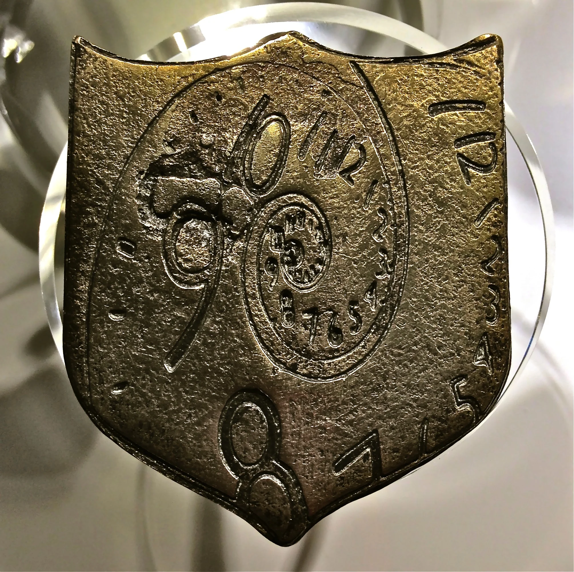 This talisman offers protection from being late.