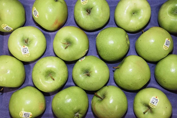 Granny Smith Apple, Organic