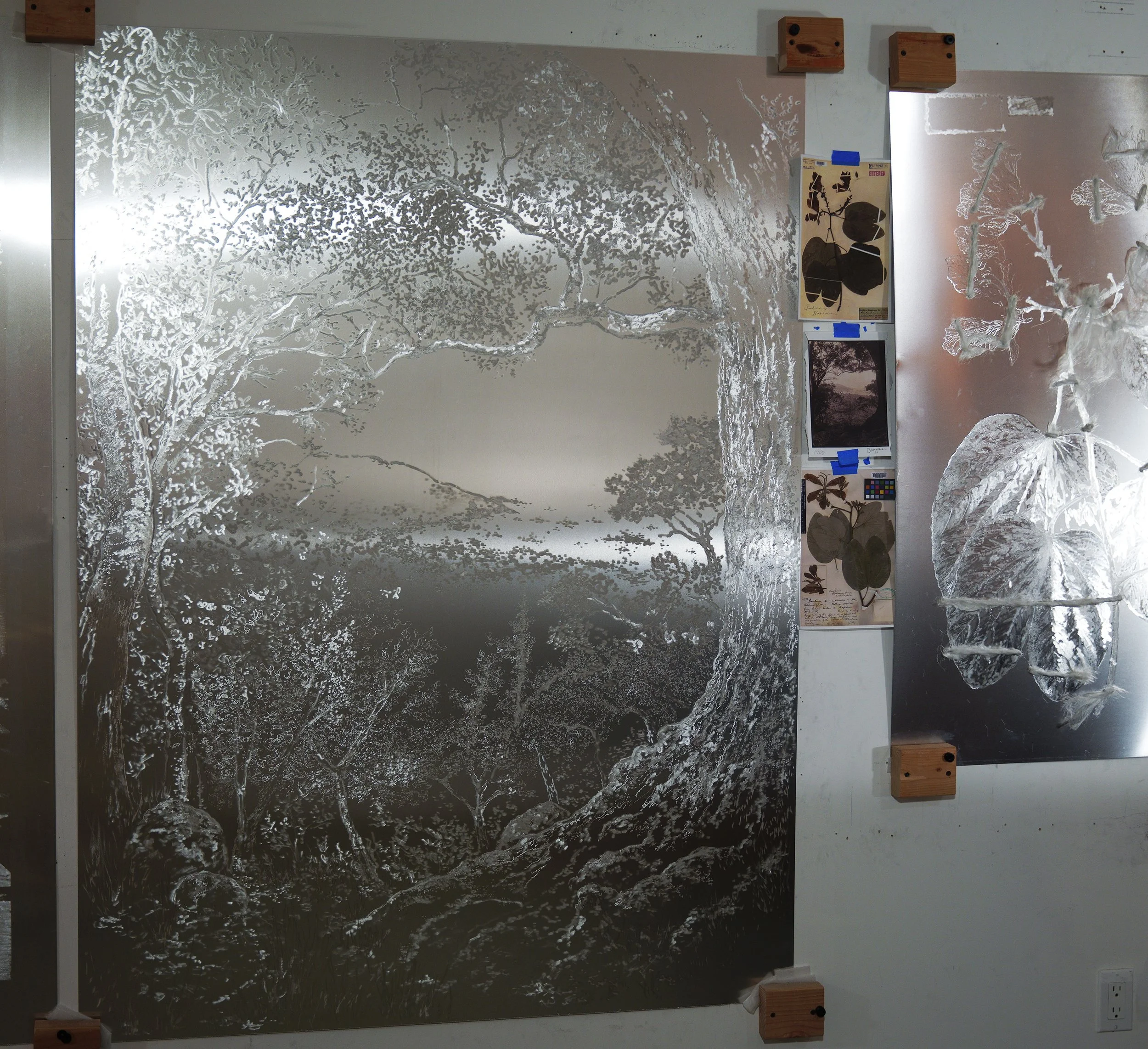 Photo courtesy of the artist Sharon Cheuk Wun Lee, all rights reserved. Image : work-in-progress in artist’s studio, engraving on aluminum