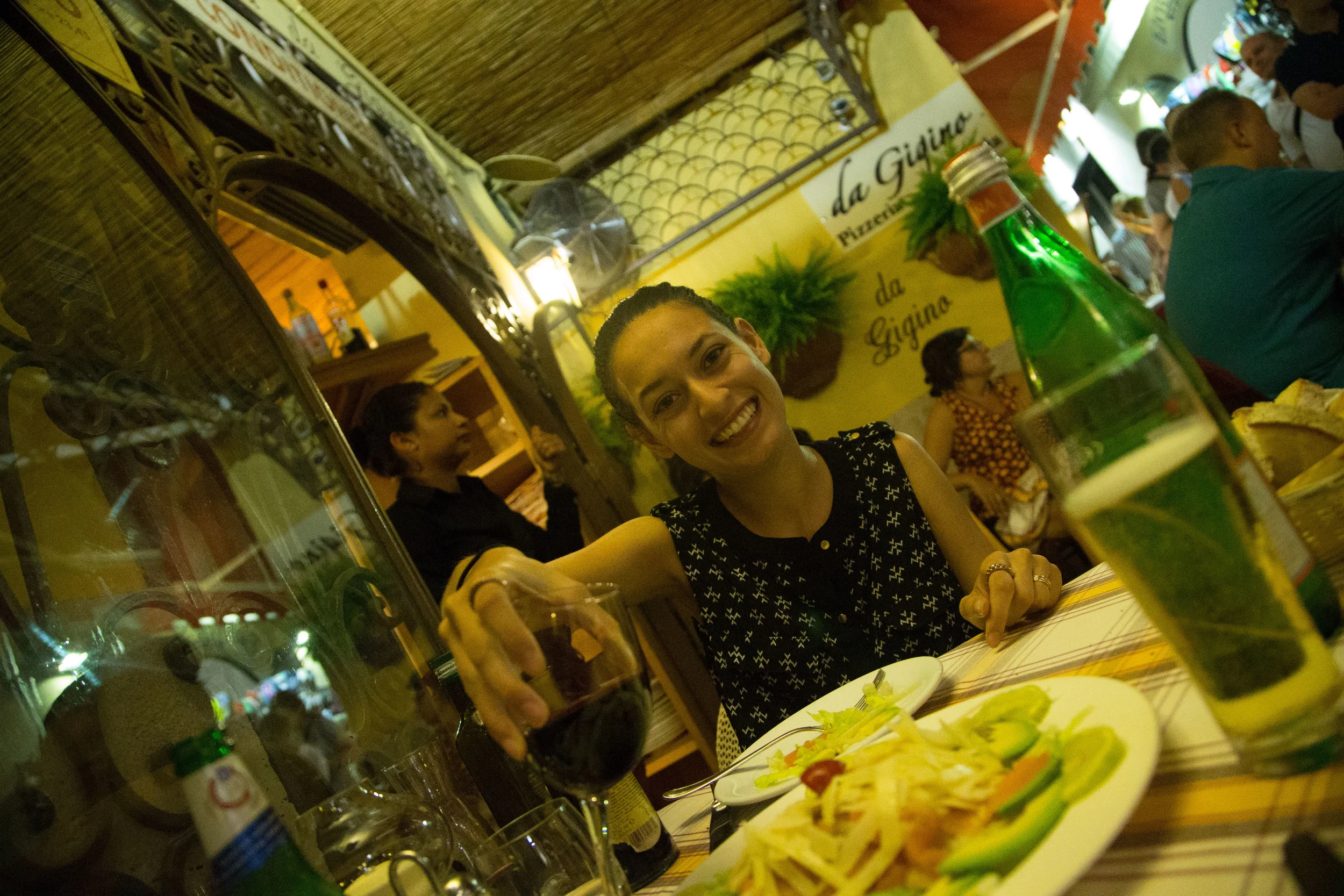 _81P6894.jpg