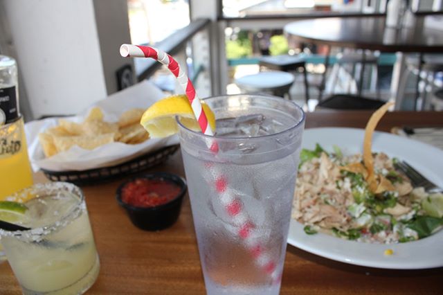 Have you ever thought that paper straws will get soggy? Ours last for HOURS in your drink. You won't have the issue of a soggy/melted paper straw if you order ours! #madeintheusa #paperstraws #aardvark #quality #youcantrust https://www.aardvarkstraws.com/