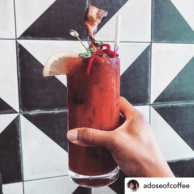 Thanks for the 📸 @adoseofcoffee
Brunch vibes at my favorite spot. This Bloody Mary was damn good!