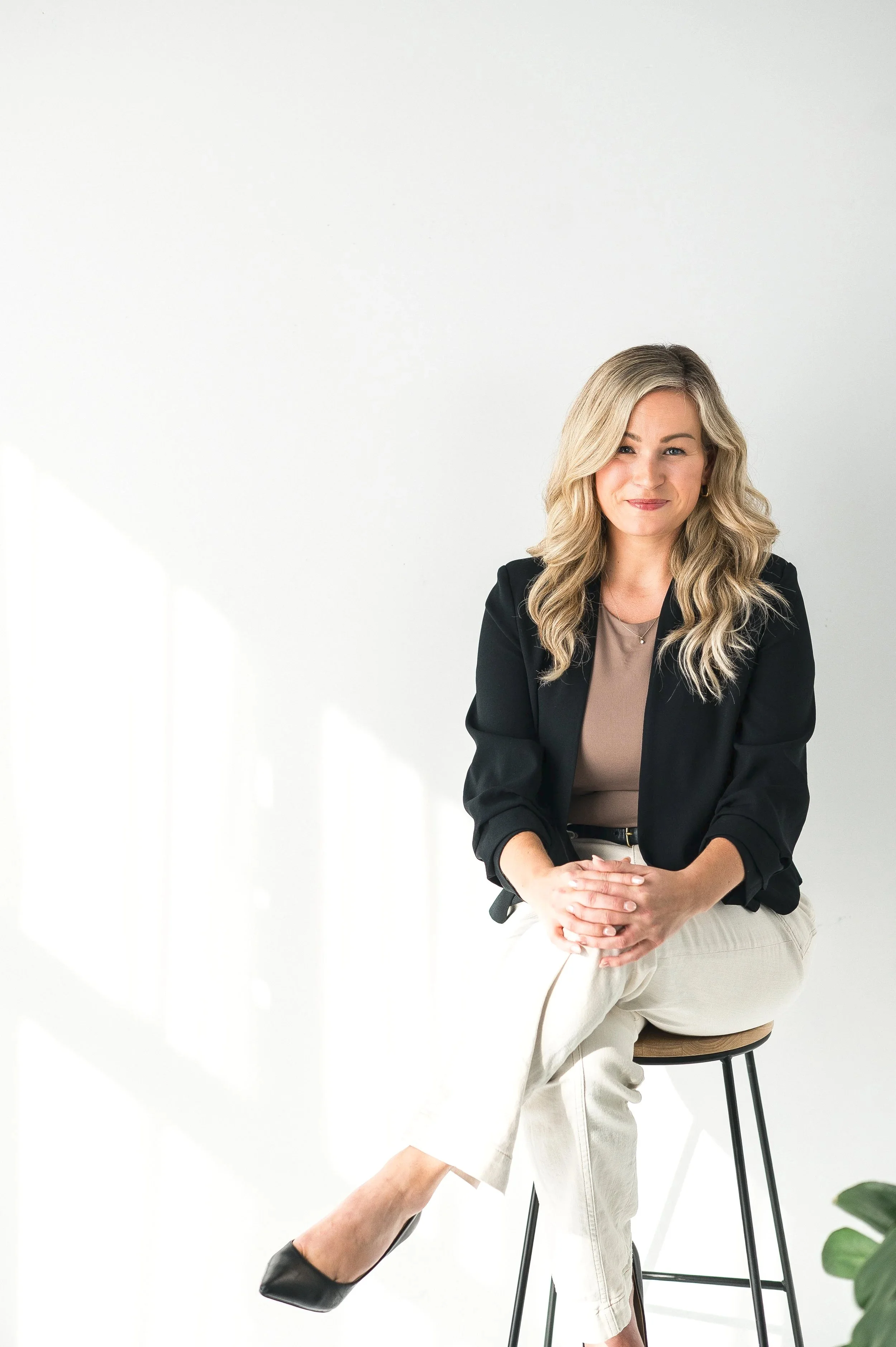 White Canvas Design Brand 2025-7.jpg