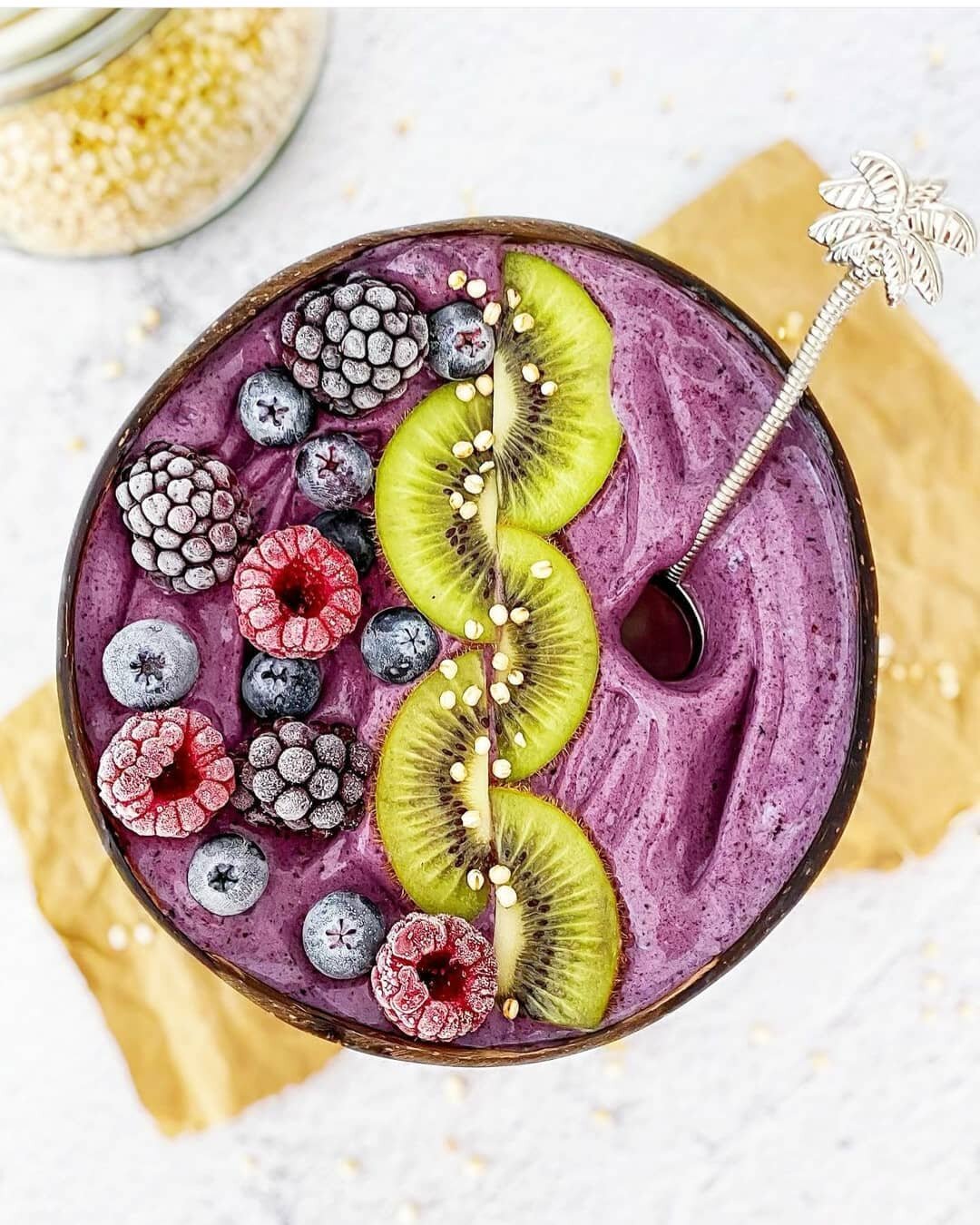 Every day is a chance to a fresh start!💜🙌 A&ccedil;a&iacute; Bowls aren't just yummy and beautiful to look at, they also boost your body with:

🍇Vitamins

🍇Minerals

🍇Antioxidants

🍇Fibres

🍇Healthy omega fats

Amazing A&ccedil;a&iacute; inspo