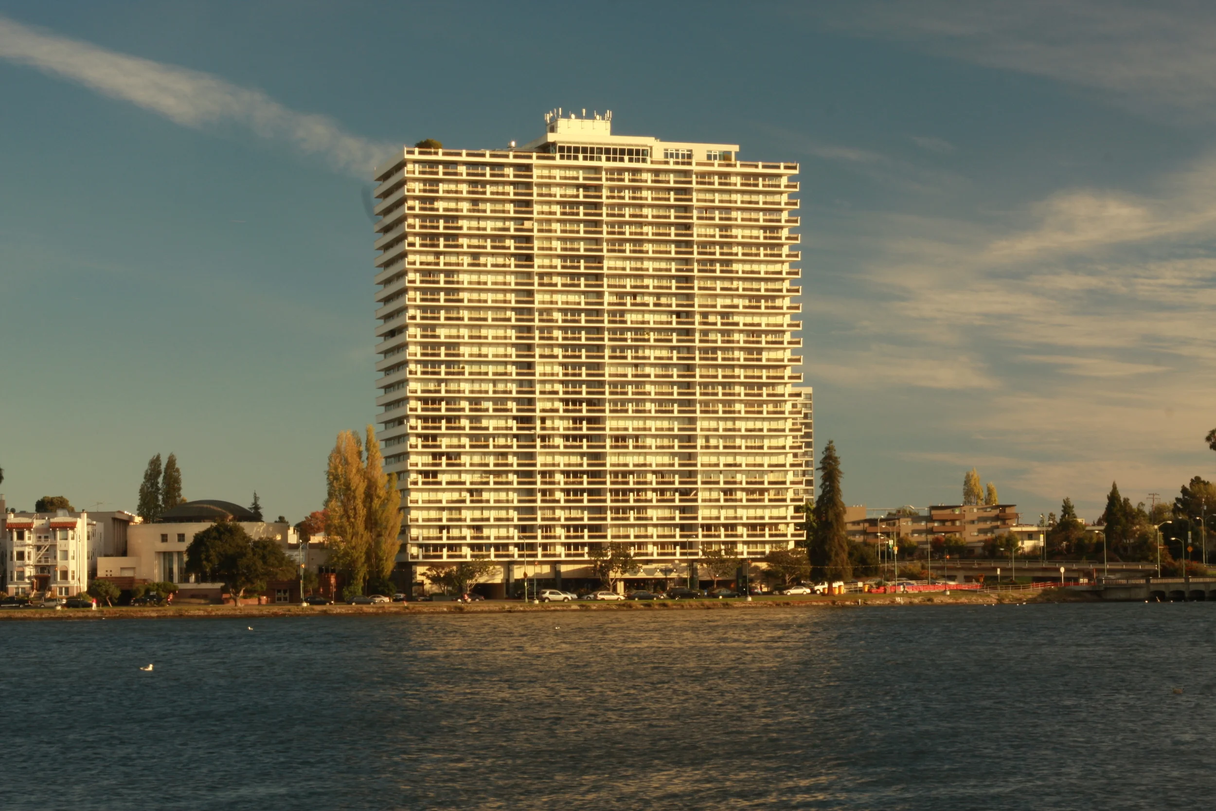 1200 Lakeshore Towers