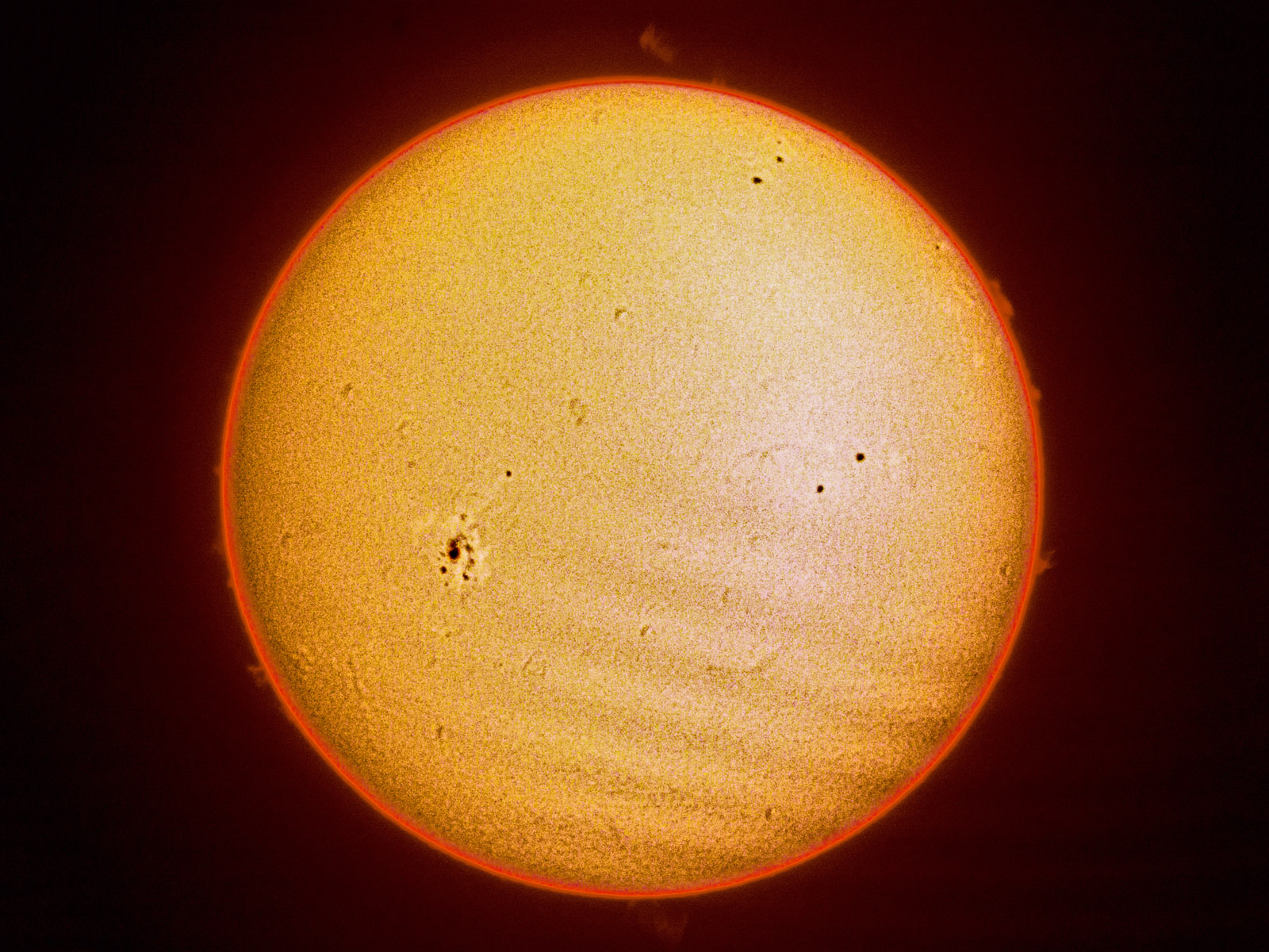 Хромосфера это. Солнечные пятна хромосфера. Фотосфера солнца. Фотосфера хромосфера. Солнце в теле.