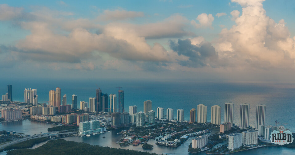 Hello Summer
#miamiphotography #aerialphotography #dronelife #floridasun #floridasky #dronefly