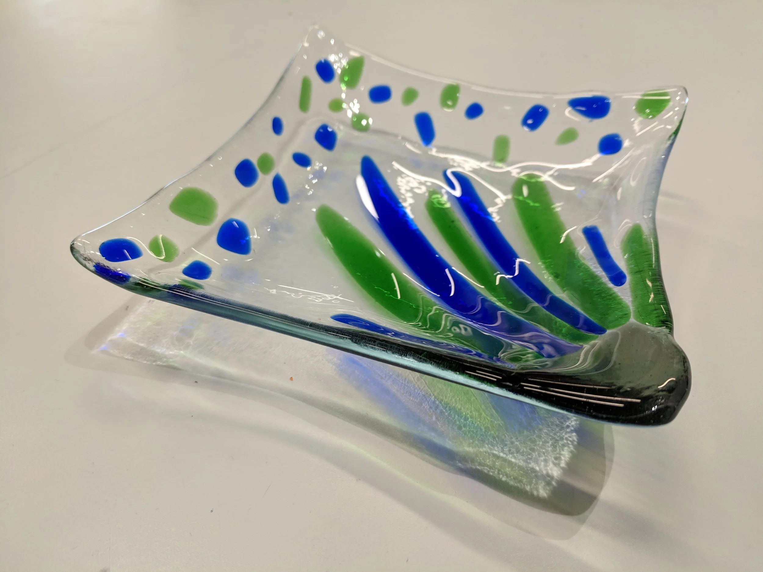 Glass Fusing Fun for Friends and Families. - FEELartistic Studio