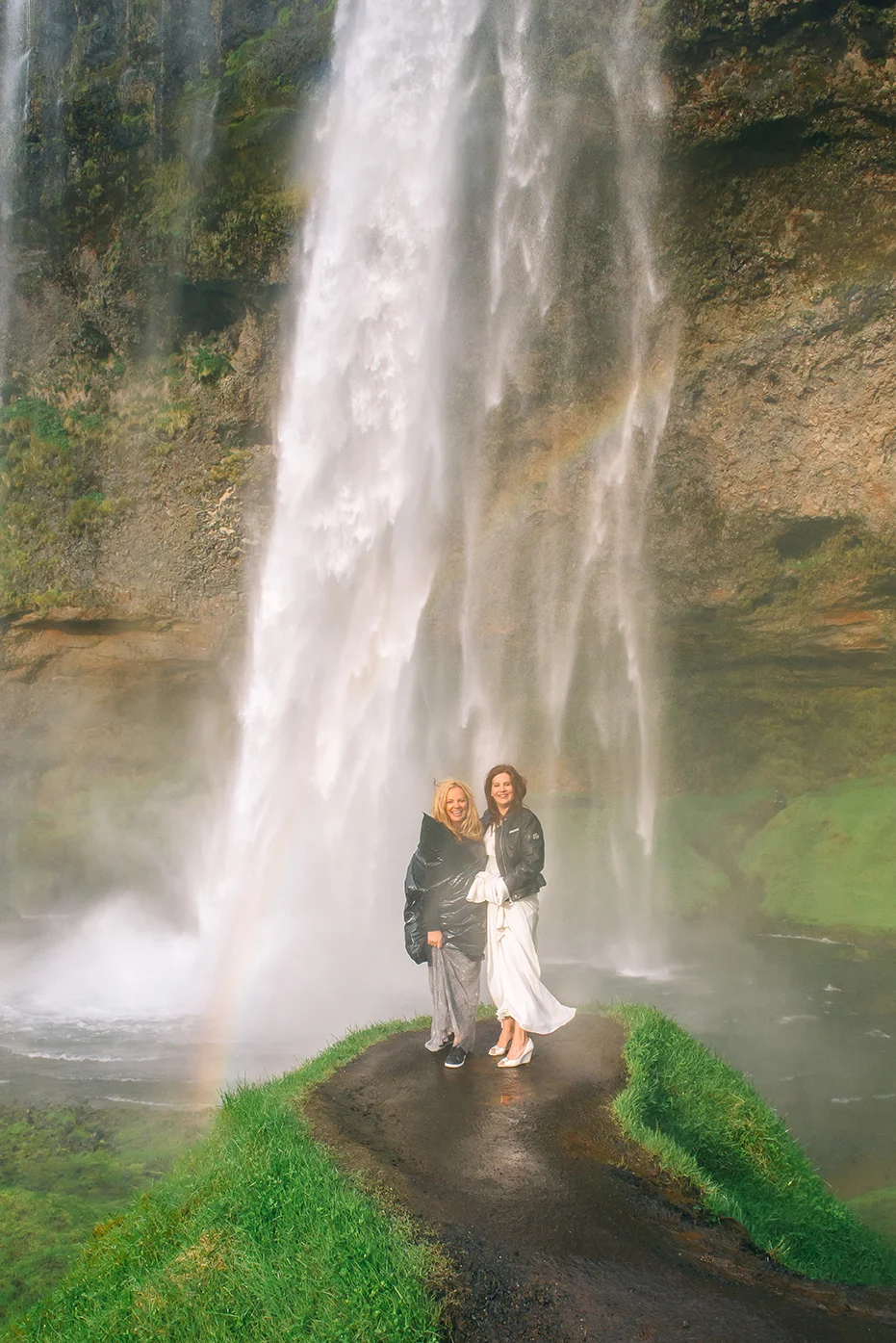 Horn_Bell_Wedding_Waterfalls_Print_Selections-7.jpg
