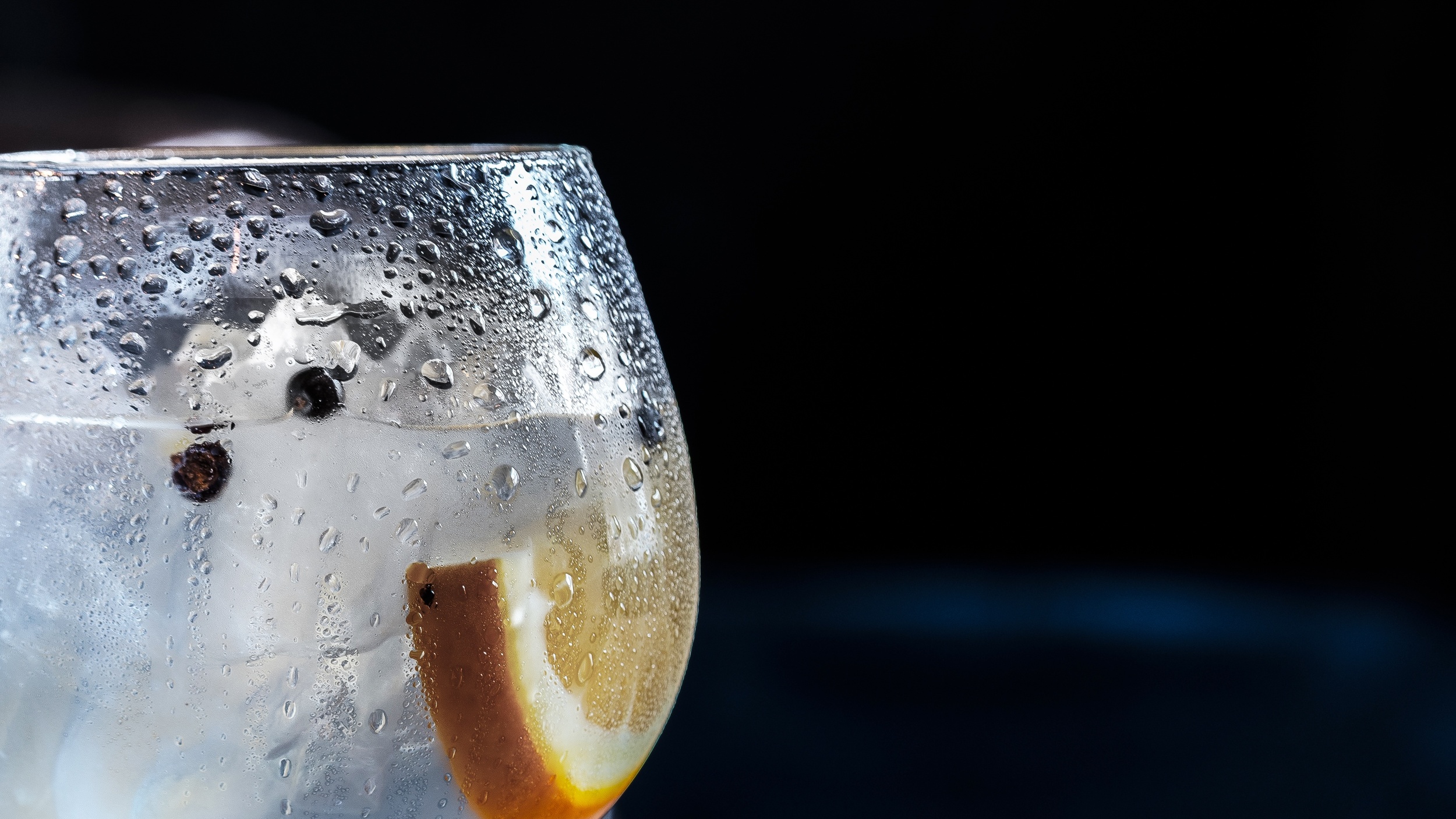 SPARKLING WATER