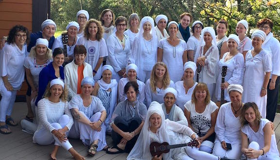 Midwest Women's Yoga Retreat 2016 Group Photo.jpg