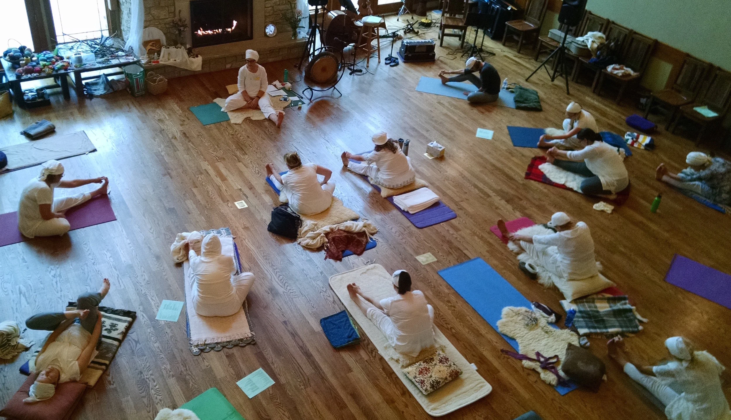 Ajeetpal Kaur Teaching.jpg