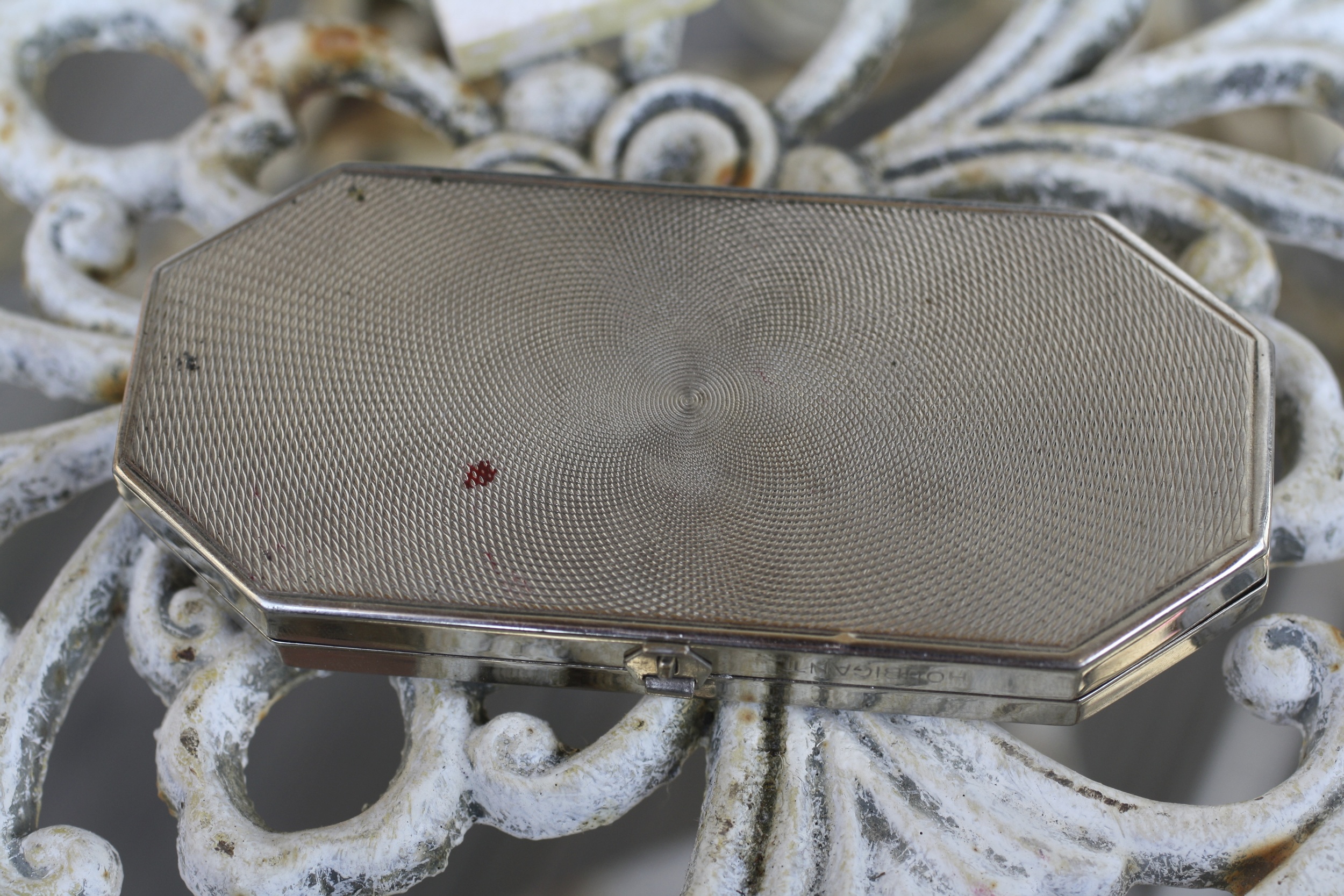 Houbigant Etched Silver Rectangular Compact Blush Lipstick Powder Chalem Collection_32.jpg