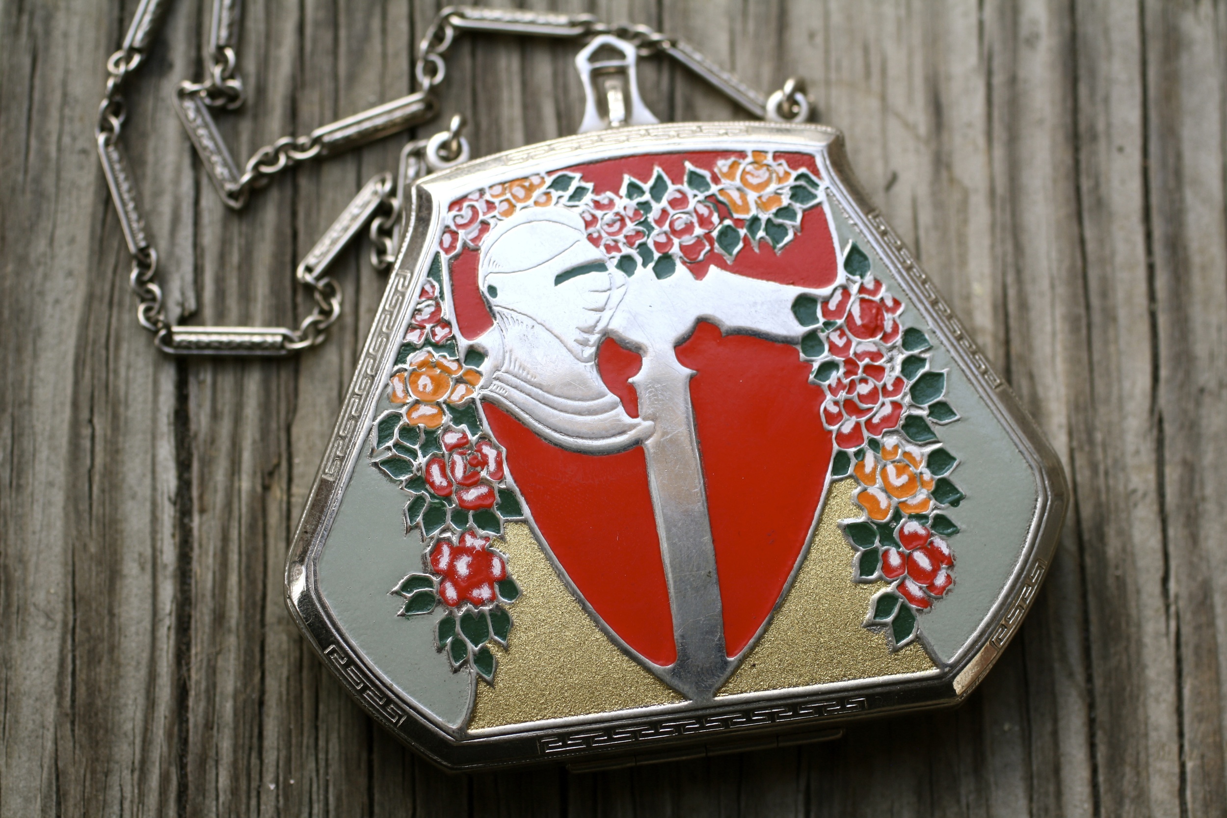 Knight Sword Enamel Painted Etched Silver Purse Style Compact Chalem Collection_08.jpg