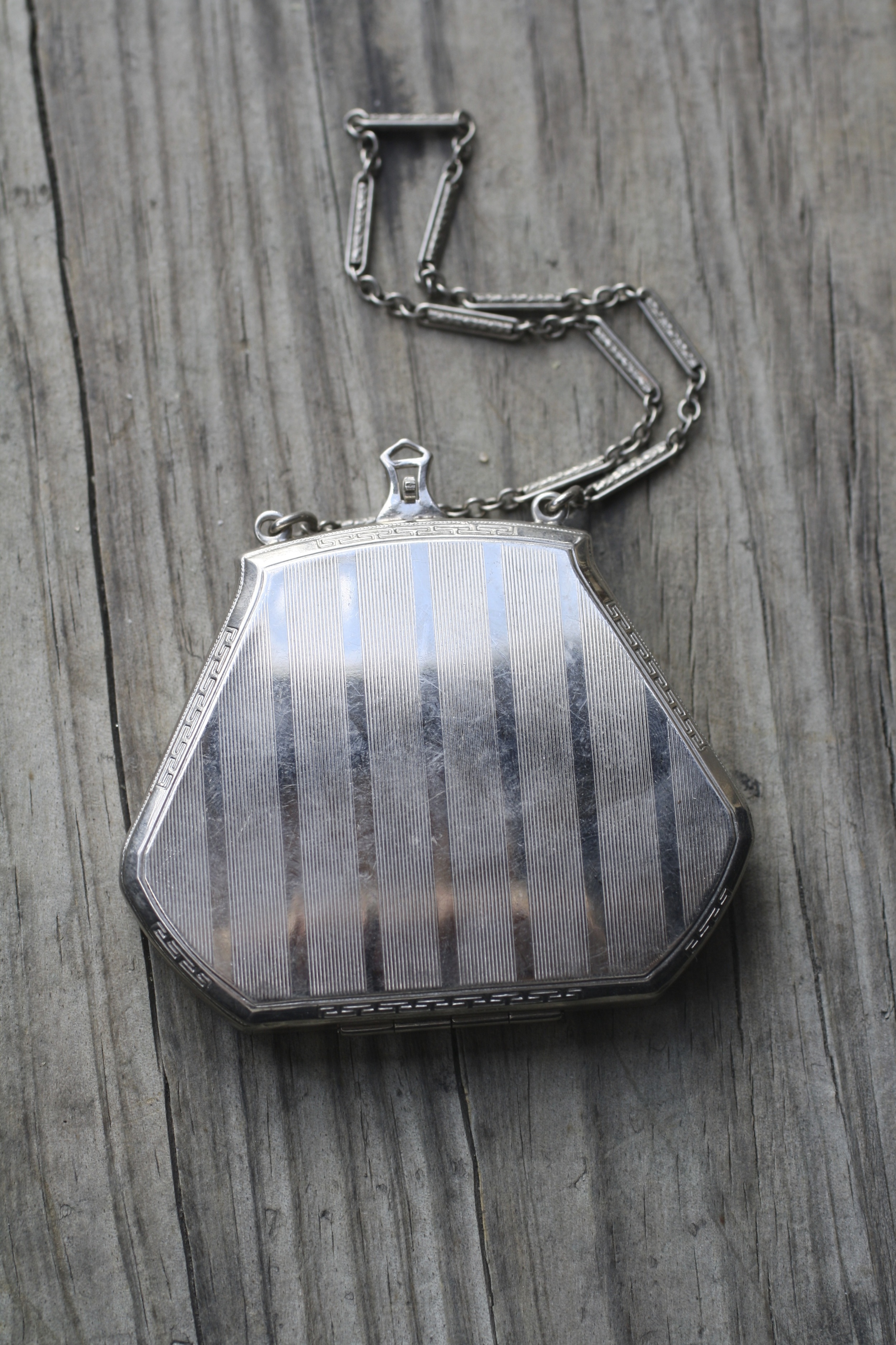 Knight Sword Enamel Painted Etched Silver Purse Style Compact Chalem Collection_20.jpg