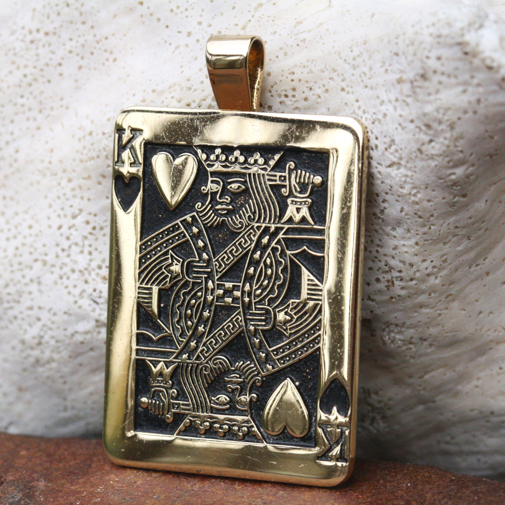 Vintage+Pendant+King+of+Hearts+Etched+Rectangle+Simmons+Gold+Plated+Base+Metal_01.jpg