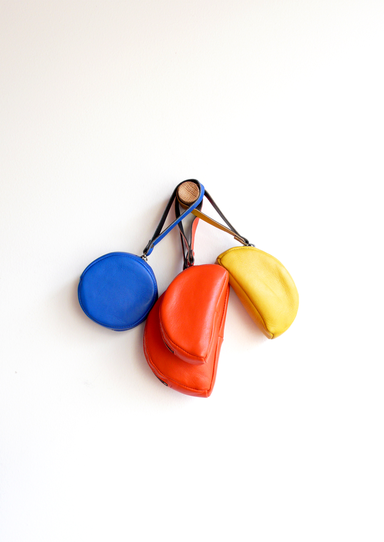 New pieces have been added to the online sale shop. Check it out here! Also, we're excited to announce some new retail partners. SB bags can now be found at: Bird - all 3 locations in Brooklyn Assembly - NY and LA locations Clic General Store - East Hampton, NY