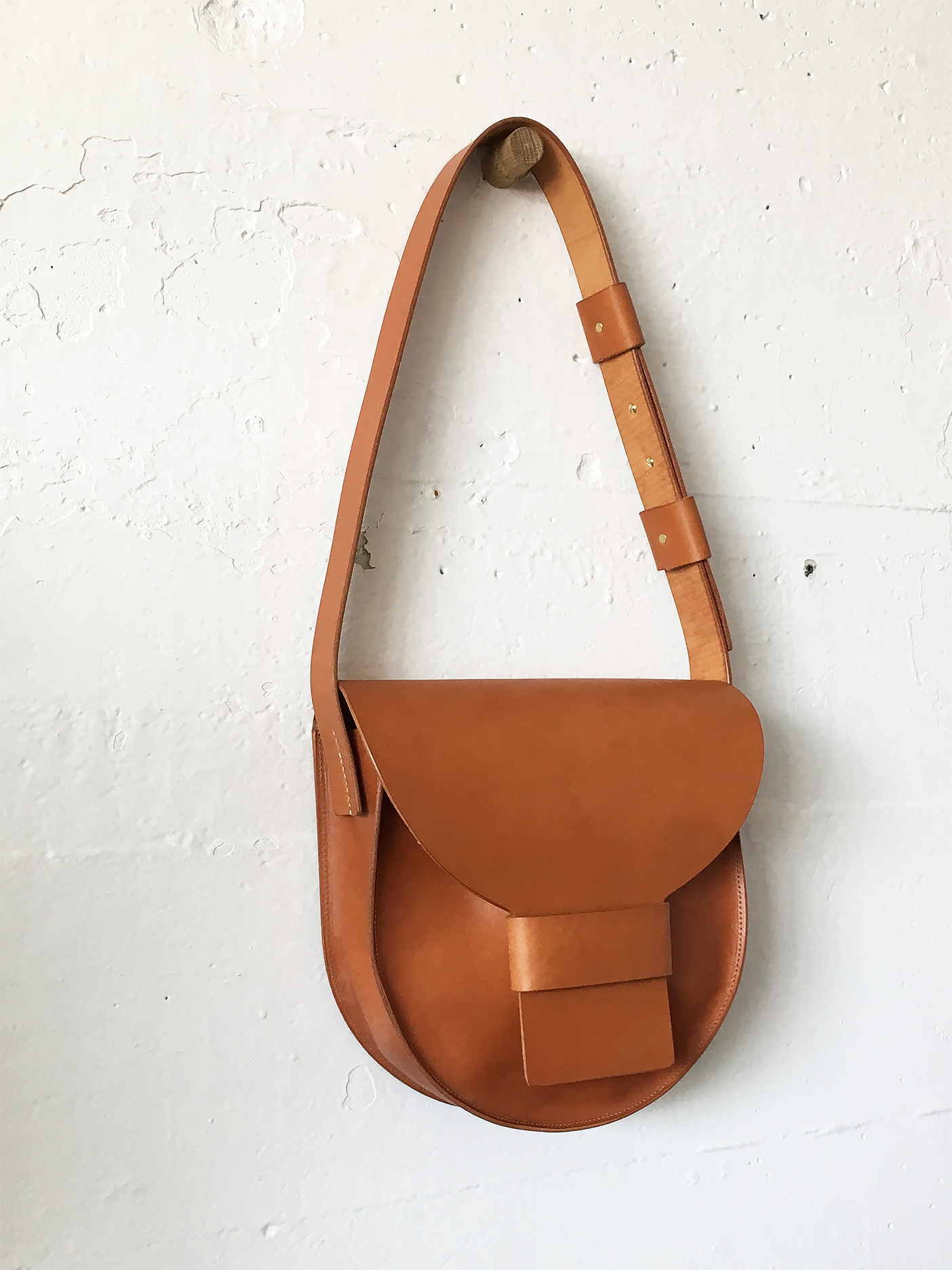 Tan lg saddle bag2.jpg