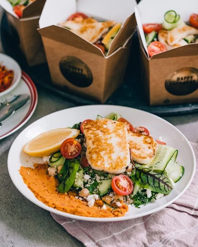 Our healthy bowls are making a come back folks! Italian tabouleh with Haloumi of grilled chicken is now available! 
See you soon! 
#healthybowls #makingfriendswithsalad #newmenu