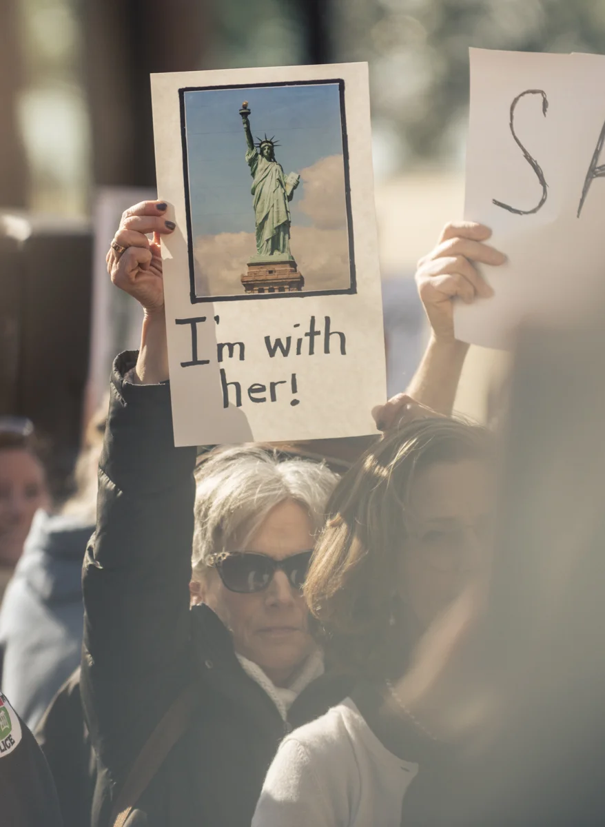 ResistanceCapital-Web-013.jpg