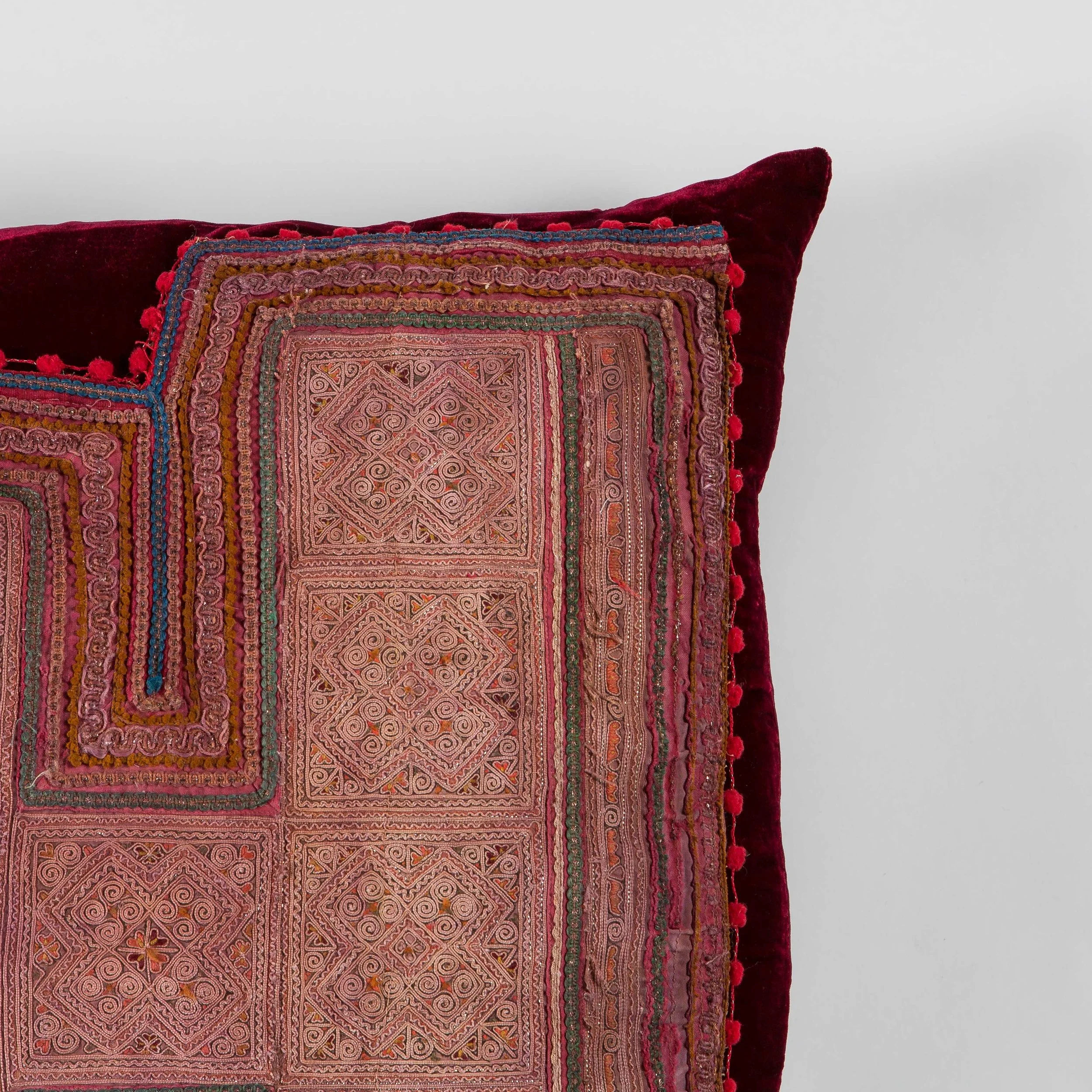Grand-Patch-022-Claret_purple&pink-detail-2.jpg