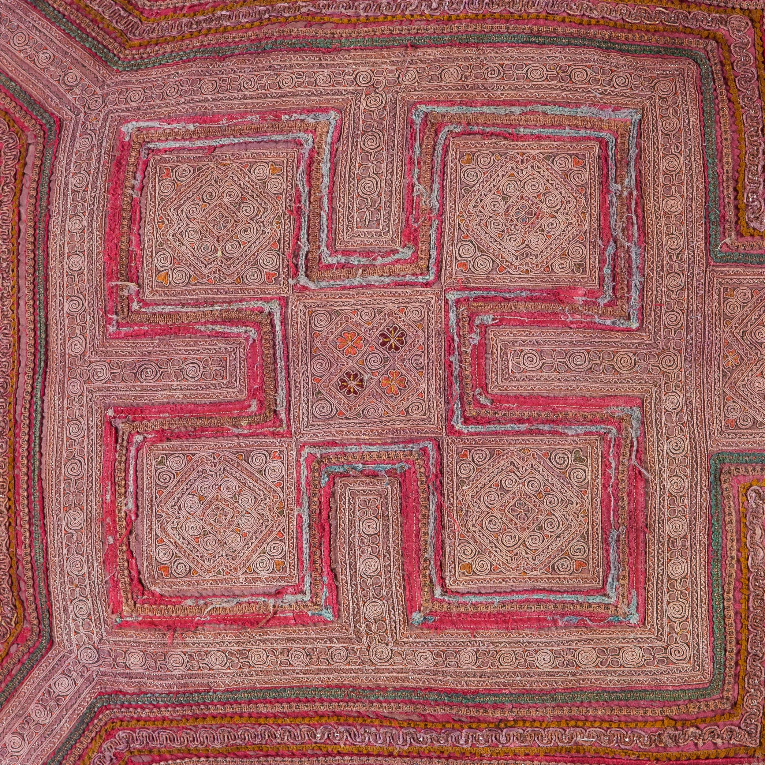 Grand-Patch-022-Claret_purple&pink-detail.jpg