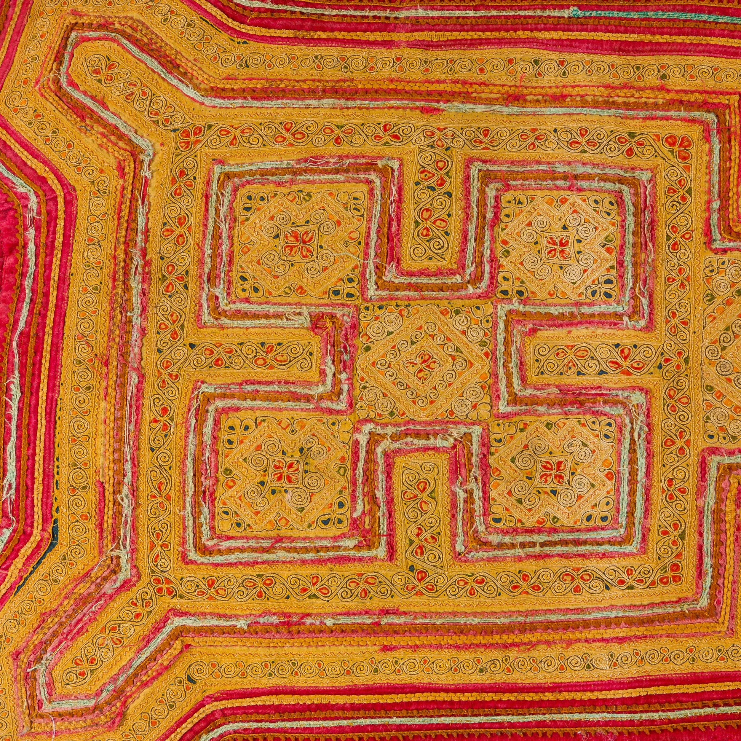 Grand Patch Vintage Pillow 027