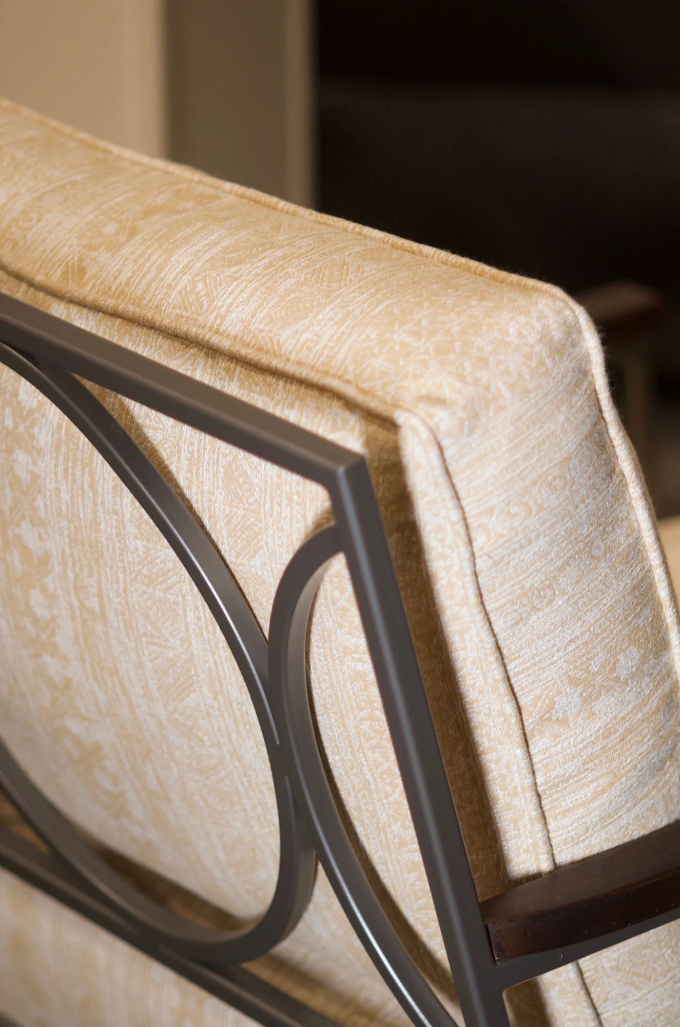 Henry Chair - Golden Indigo - Detail