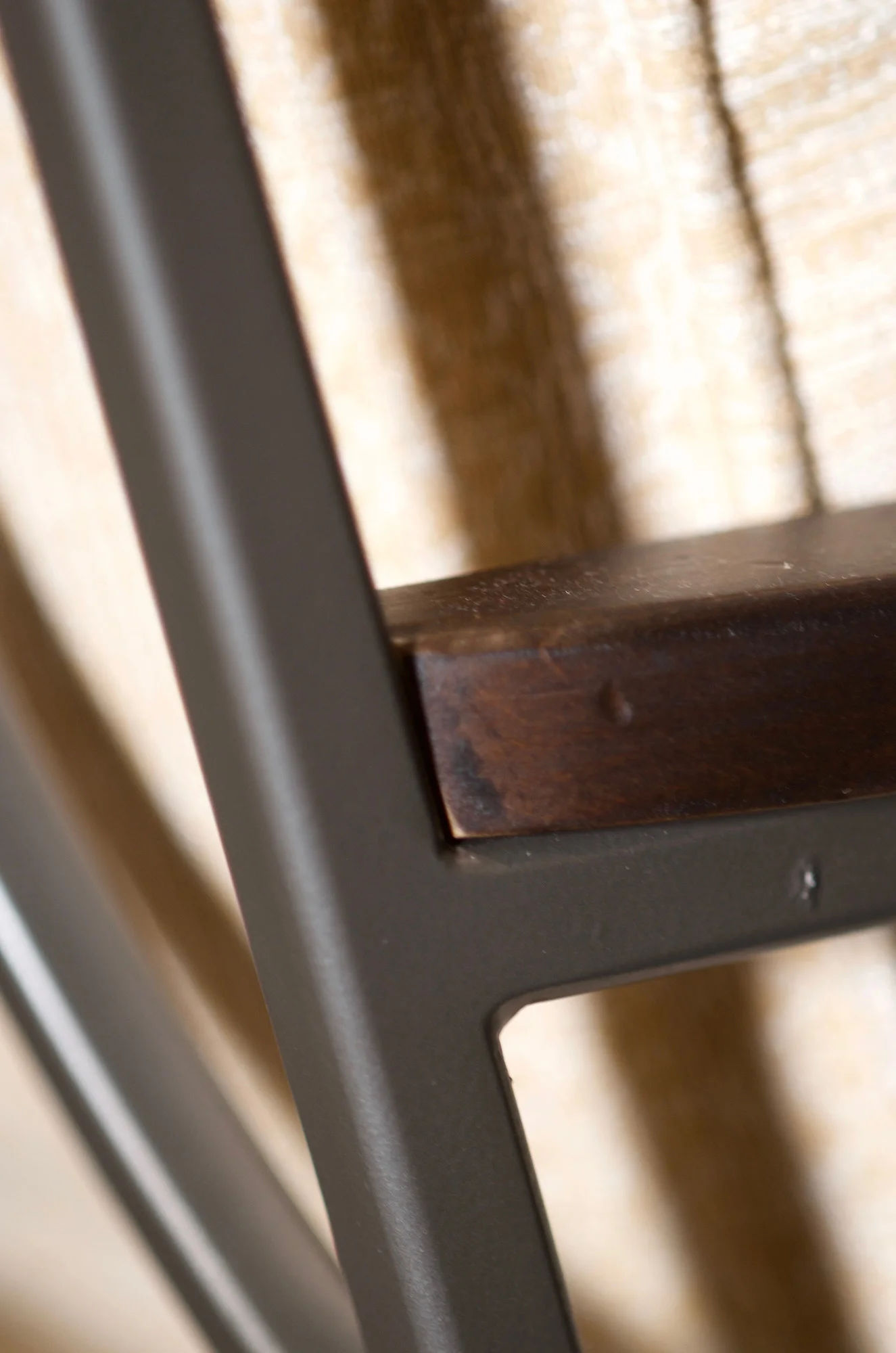 Henry Chair - Golden Indigo - Detail