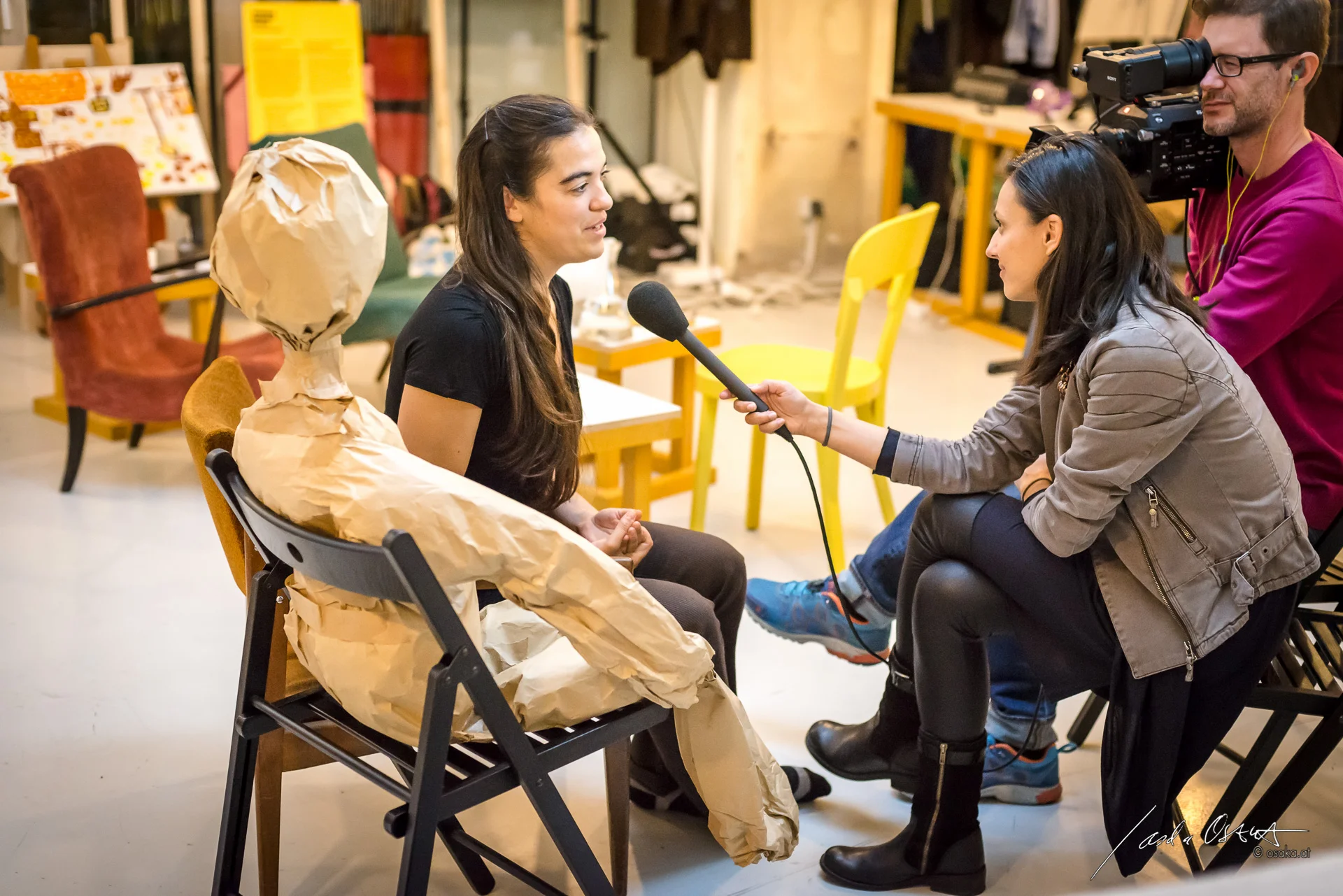 Interviewing storyteller and performing artist Paula Galimany. Making of with video producer Stuart Jolley Socea - Welcome to the Living Room at Vienna Design Week, 2015.