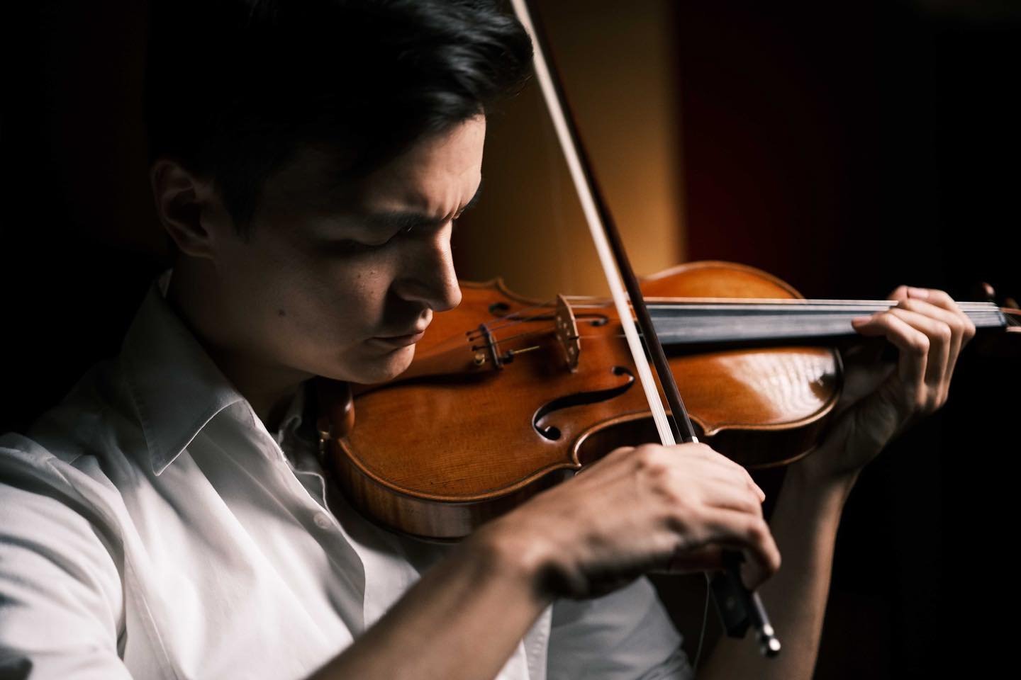 Behind the scenes for @tonebaseviolin | Photo by @tonmeister_martin