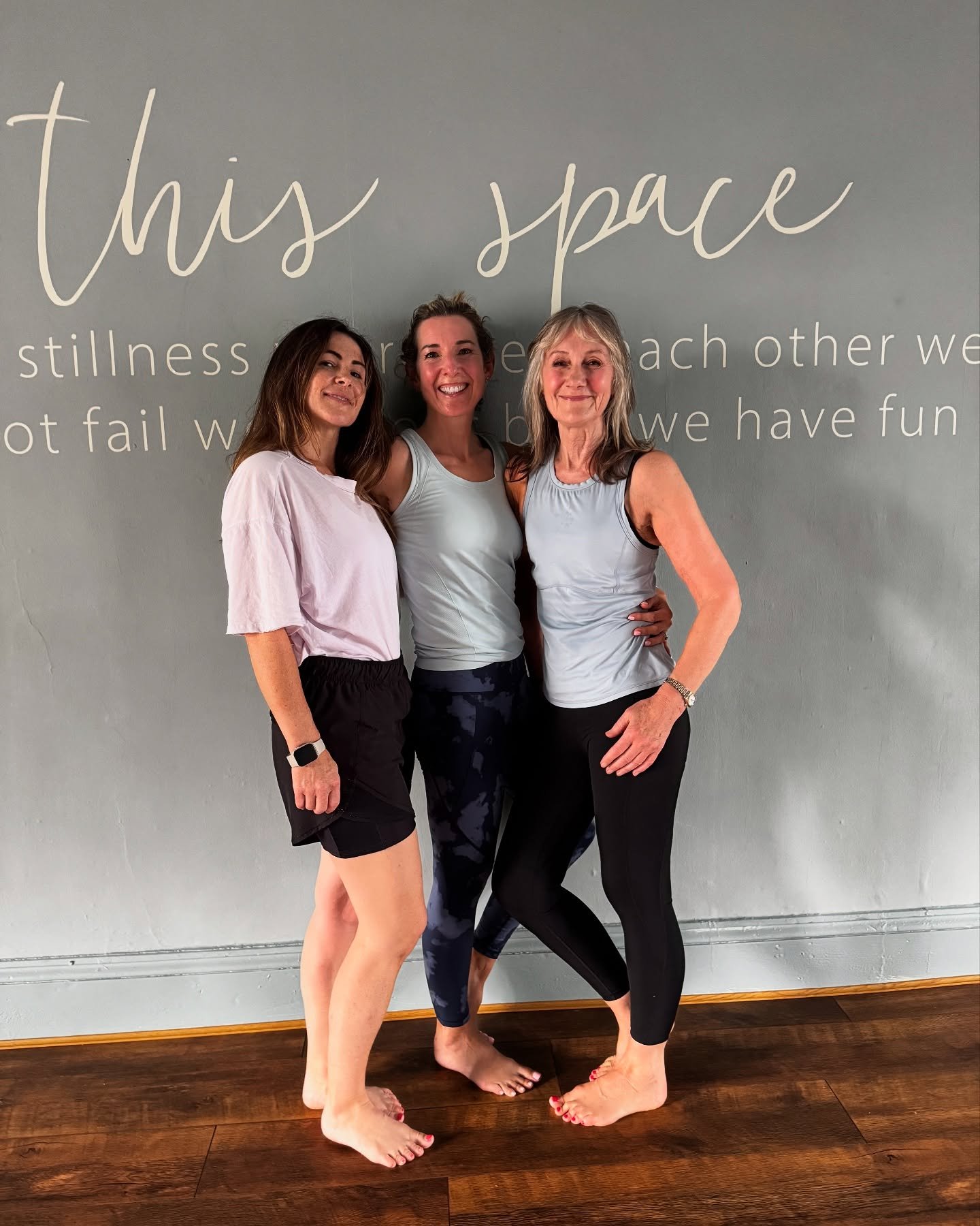 Class was quiet today so these warriors did 108 sun salutations ❤️ 

#harrogate #harrogateyoga #yogaharrogate #movetogetherhgt #sunsalutation #suryanamaskar #friday #tgif