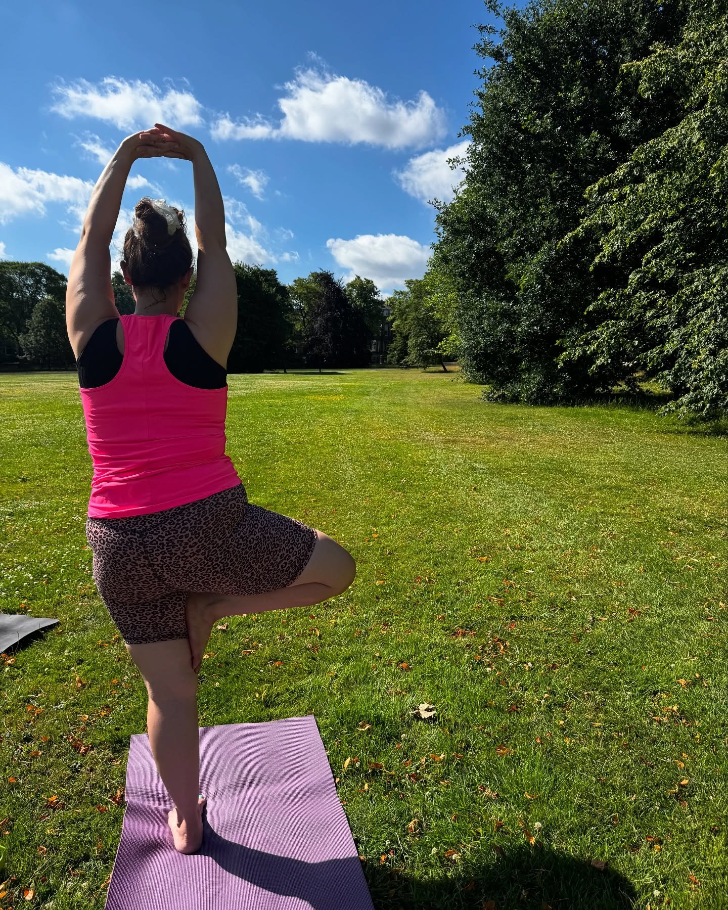 So much yoga outside yesterday! 

We&rsquo;re back inside for the rest of the week now&hellip;

#summeryoga #harrogate #harrogateyoga