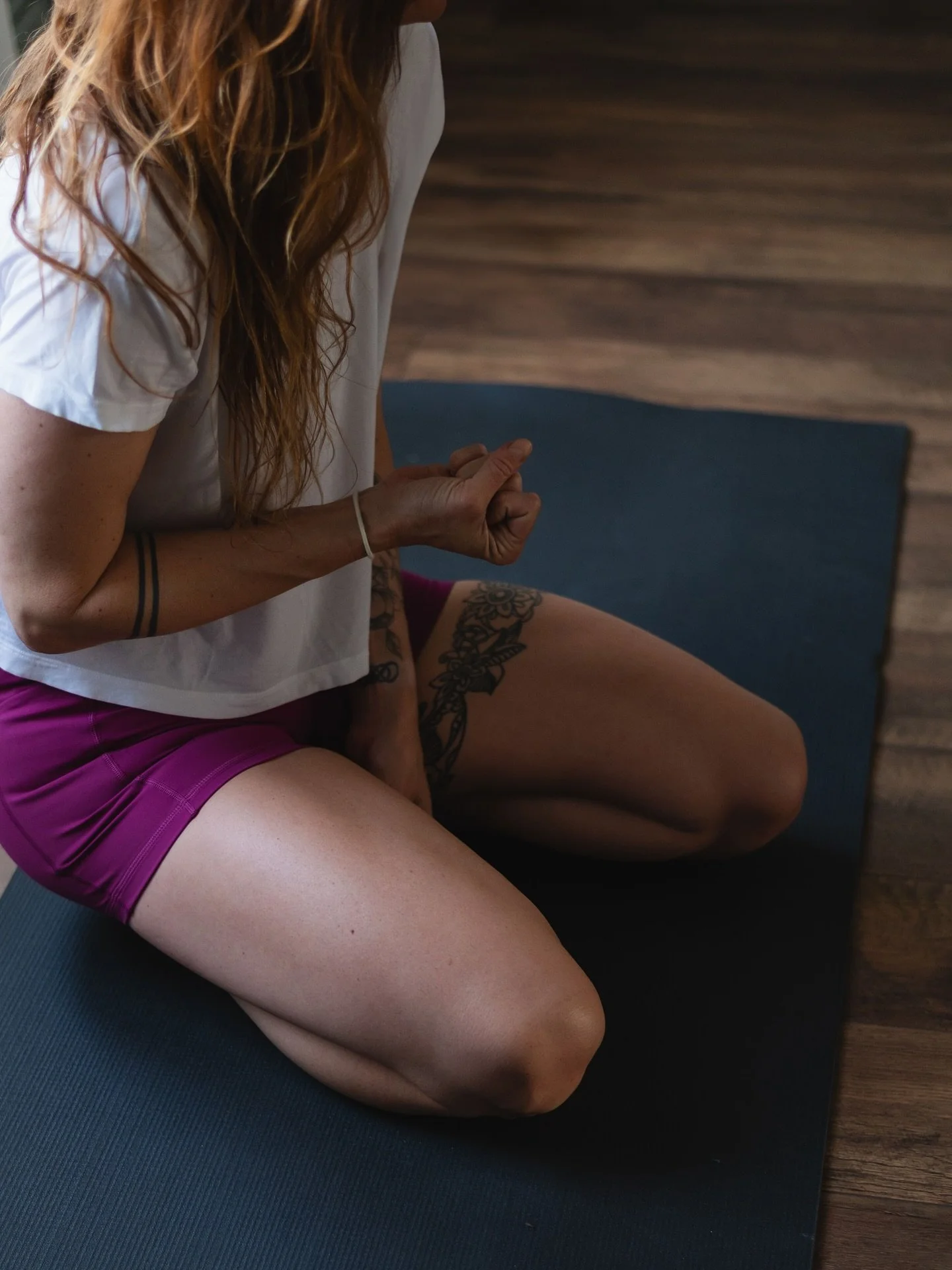 We clench. We hold. We fight. Yoga whispers: soften&hellip; release&hellip; surrender&hellip;

Join us on the mat when you&rsquo;re ready to start going with the flow❤️

#harrogate #harrogatelife #harrogateyoga #yogaharrogate #movetogetherhgt