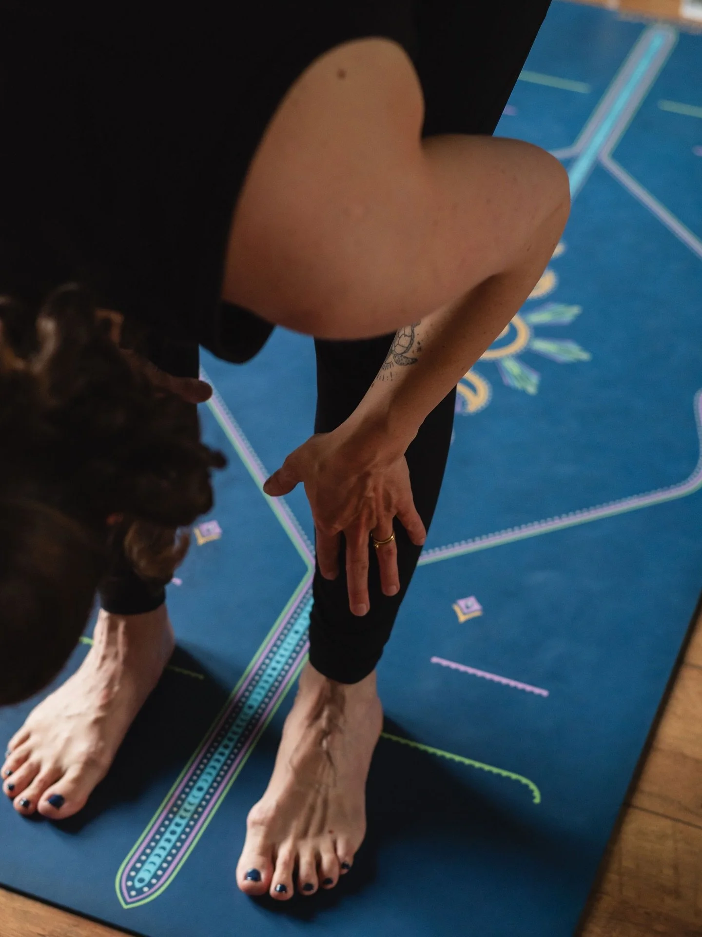 Happy Wednesday! A little midweek movement goes a long way❤️ 

Beginners Yoga is tonight at 18:30 with @alissalissalis 

Is this your time to begin? 

#HarrogateYoga #WednesdayVibes #movetogetherhgt #harrogate #yogaharrogate