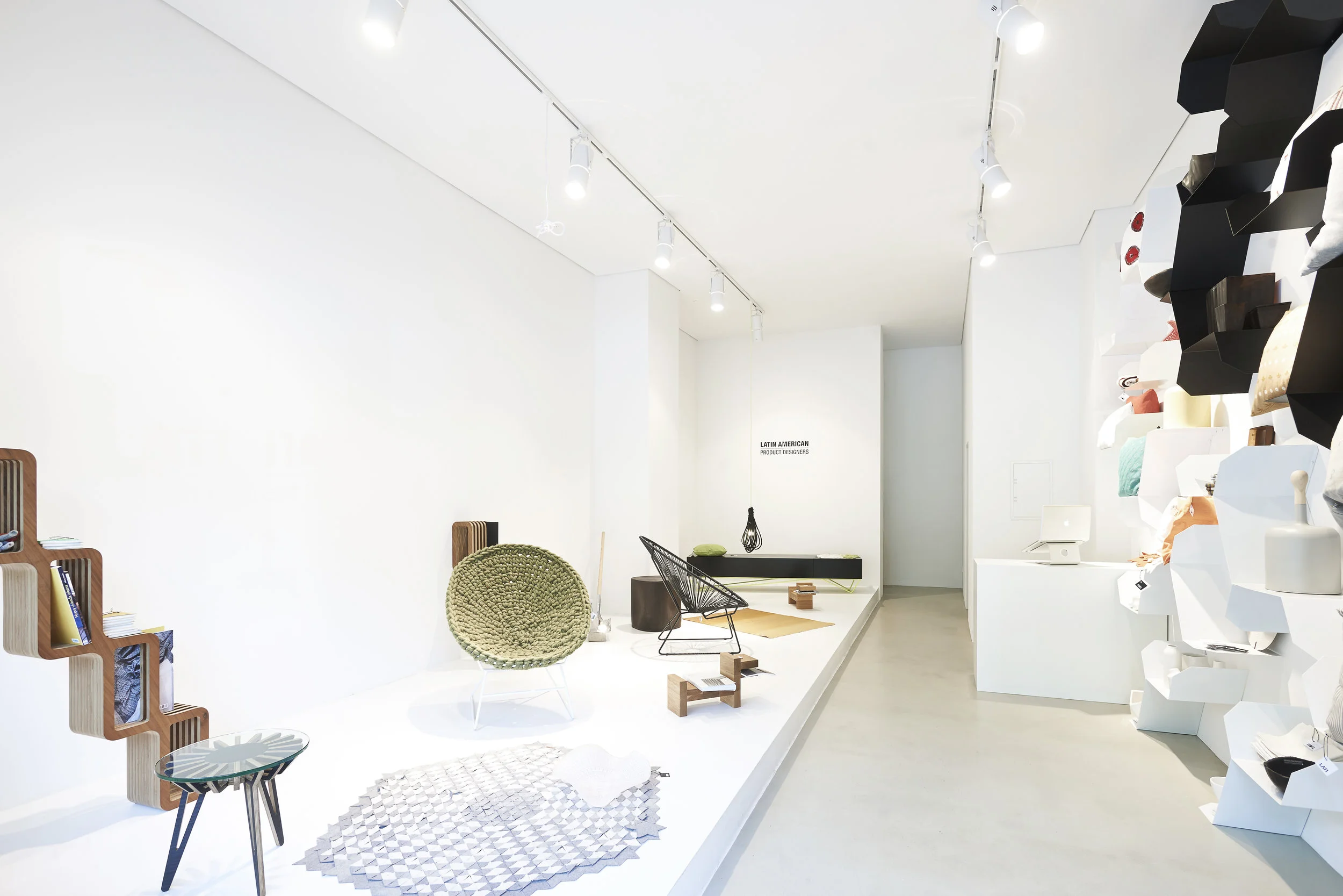 MR_Design+LATI-NOS_Concept_Stores+Stuttgart_Design+Milena_Romero4.jpg