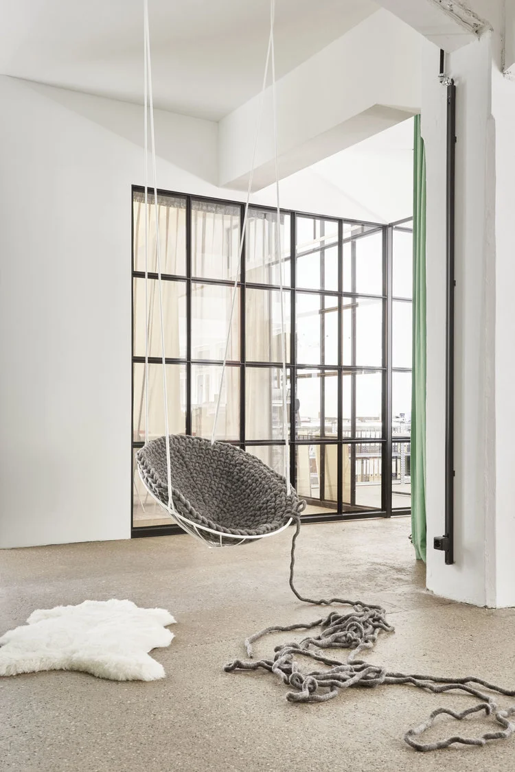 MR_Design+luna+chair+Milena_Romero+Stuttgart_design+LATI-NOS_Design.jpg