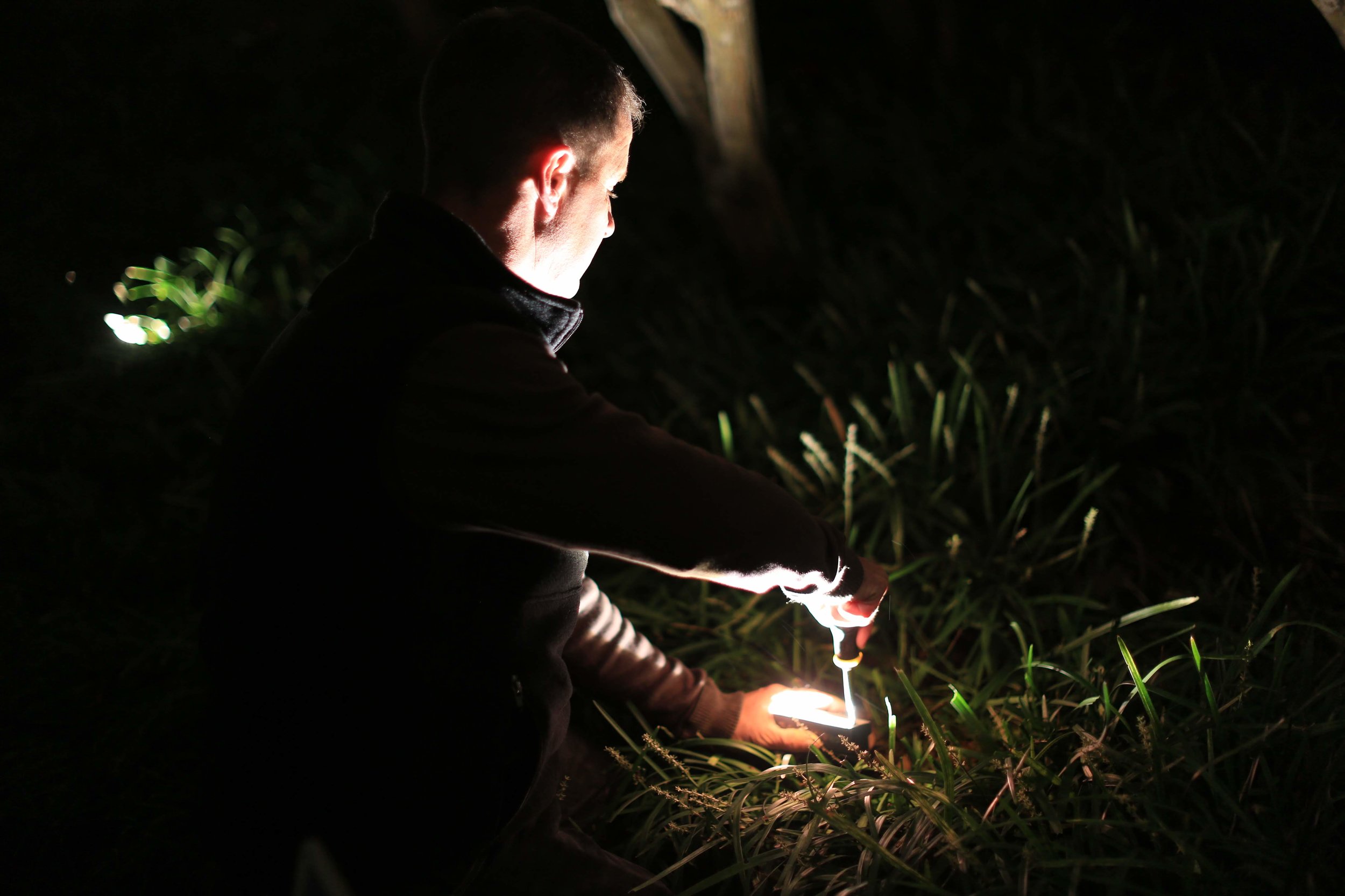 Intensive Course 2018, University of Oklahoma, Student Patrick Harders adjusts a fixture