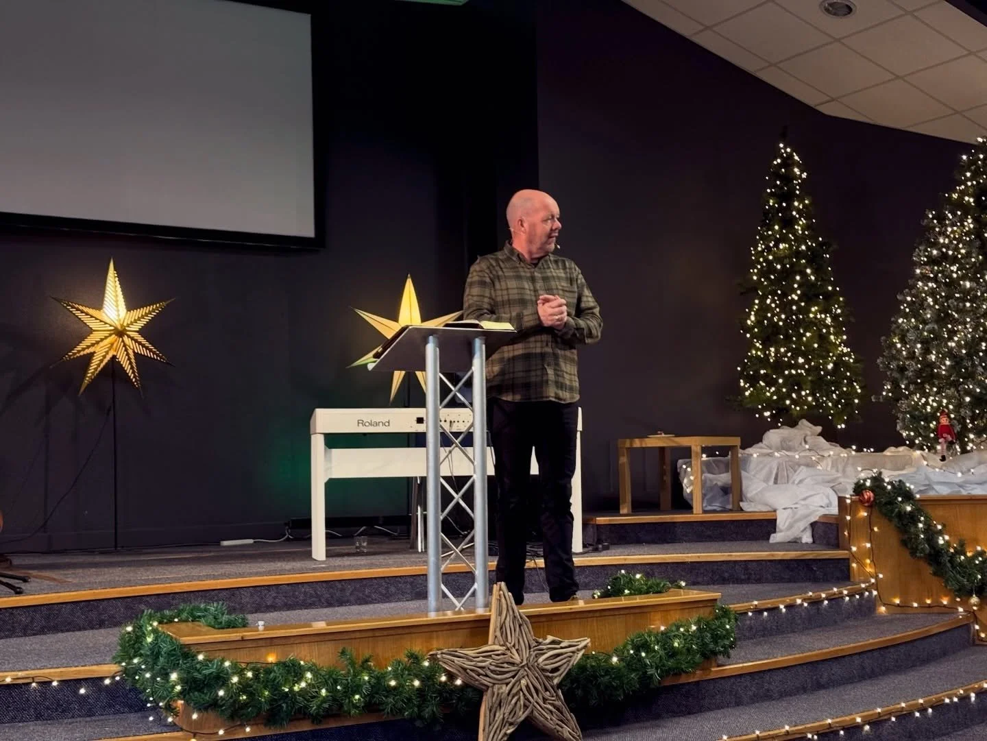 We hope you all had a fabulous Christmas Day and Boxing Day! Below is our schedule for the upcoming week 🤩

🚨 no service tonight! 

Wednesday 
6:30pm - New Year&rsquo;s Eve party 🎆 

Saturday 
11am - Christmas clean up 🧼 🧹 

Sunday 
Encounter Su