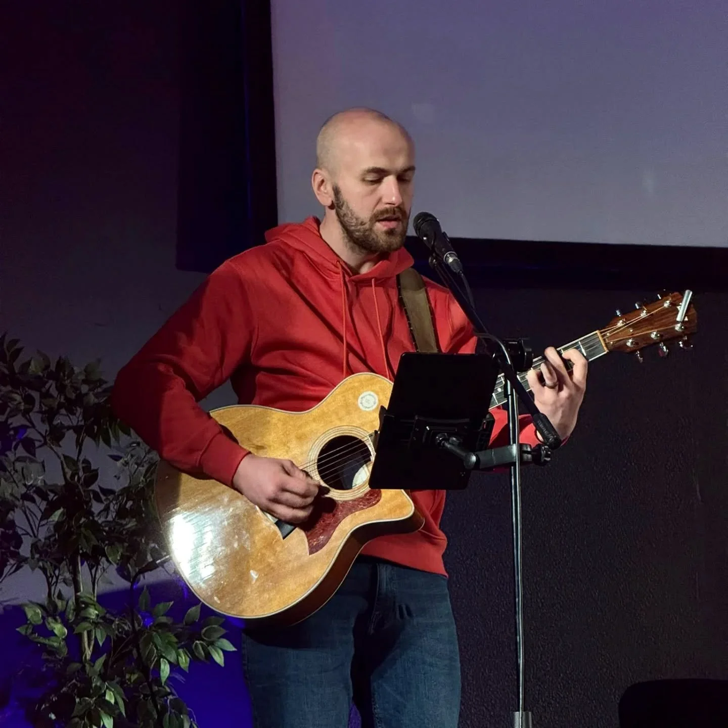 This Week&rsquo;s Schedule 🗓️

Monday
7:30pm - Empower ✨

Tuesday
6:30pm - Sunshine Corner ☀️

Thursday
7:30pm - Prayer Meeting 🙏

Saturday
6:30pm - Youth 🚀

Sunday
11am - Sunday Morning Service ⛪

We'd love to see you at any of our events! 🥳