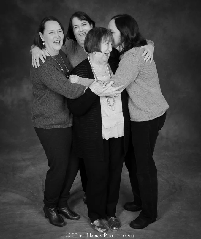 marilyn kurtz and daughters 2 (1 of 1).jpg