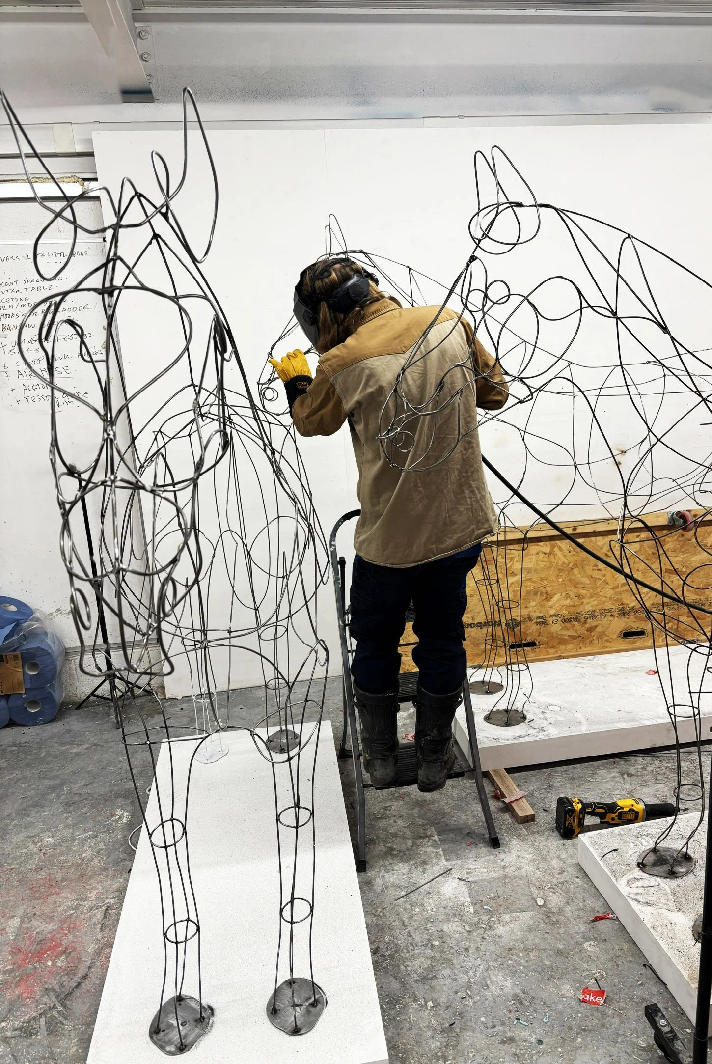 LIFE SIZE HORSES FOR COS FASHION BRAND 