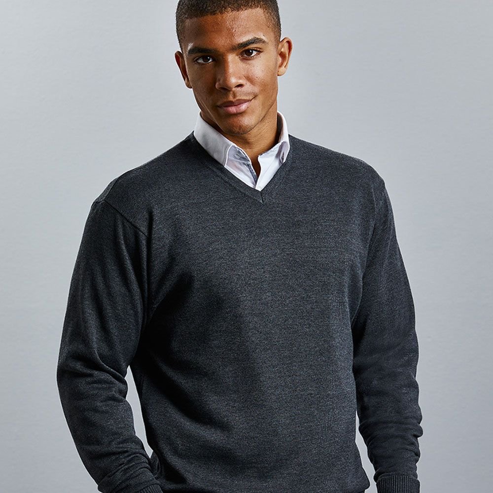 Parpadeo psicología Especialista Russell V-neck Knitted Sweater — Strathcarrons