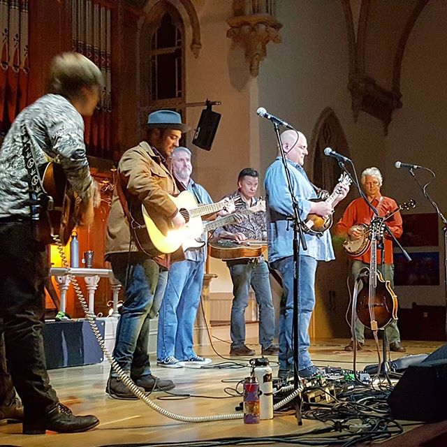 A fantastic night of music in Portland, Oregon, with Frank Solivan &amp; Dirty Kitchen along with Rob Ickes and Trey Hensley.