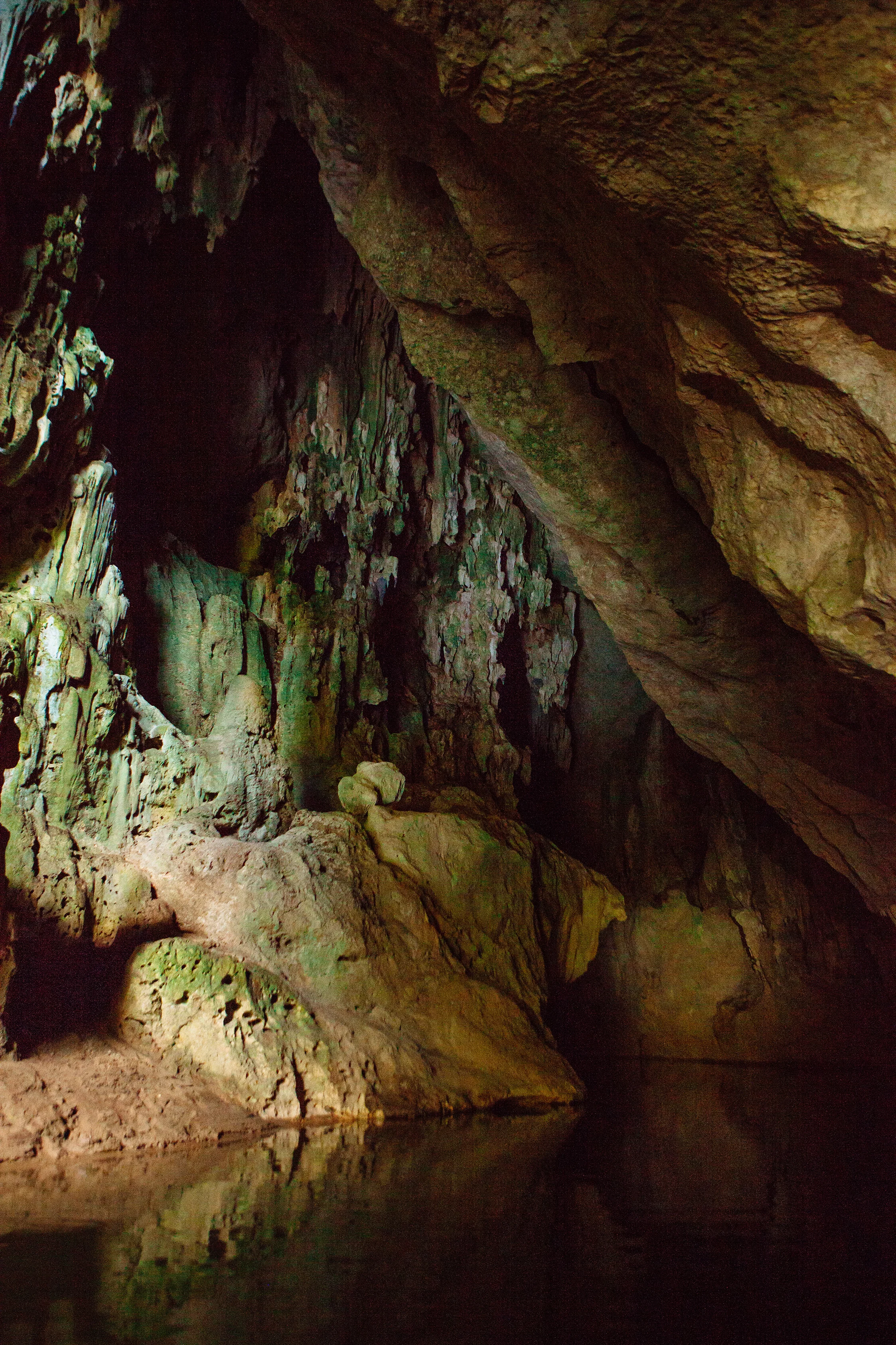 CindyGiovagnoli_Belize_SanIgnacio_ChaaCreek_MacalRiverCamp_BartonCreekCave-020.jpg