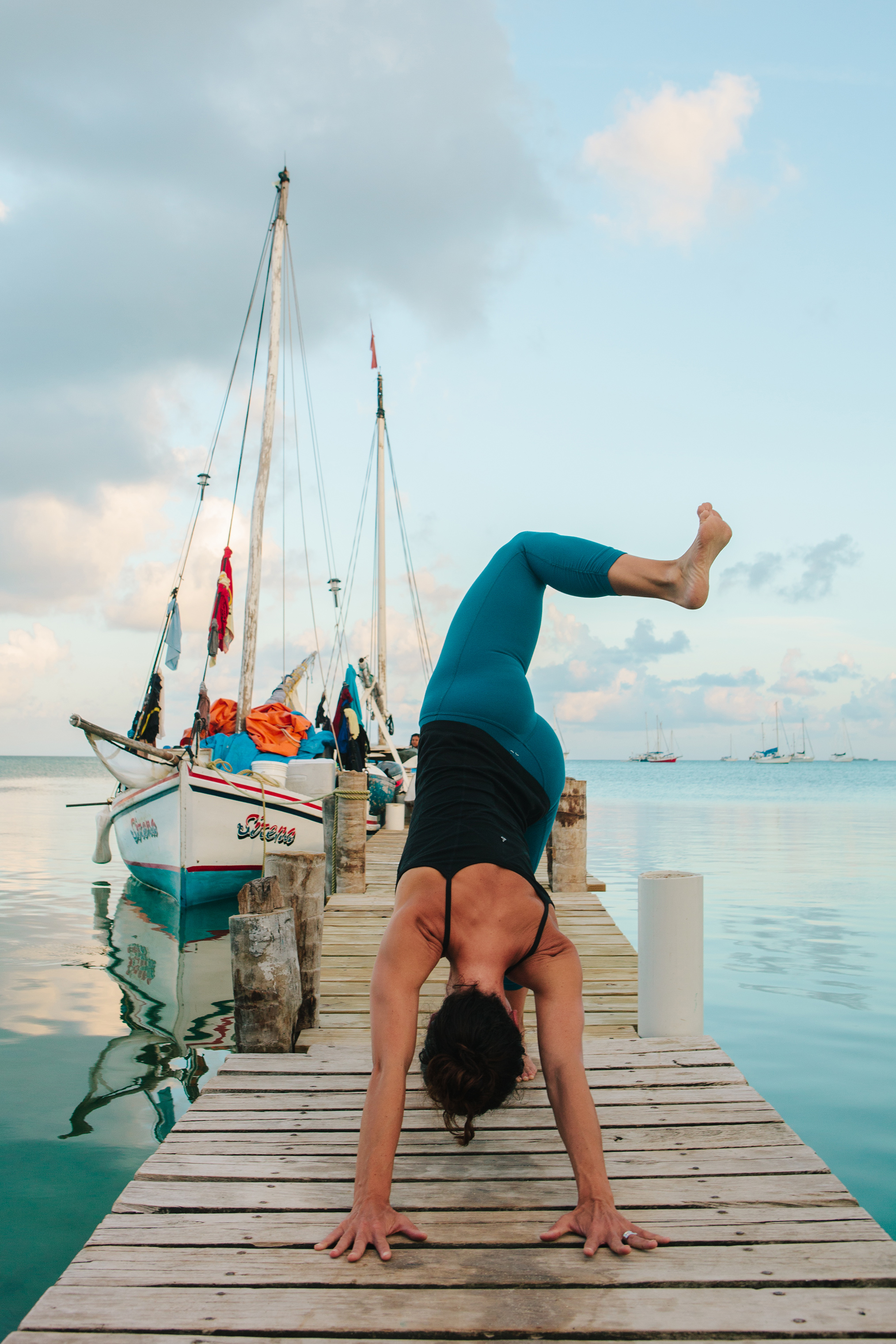 CindyGiovagnoli_travel_photographer_editorial_Belize_CayeCaulker_yoga_retreat-085.jpg