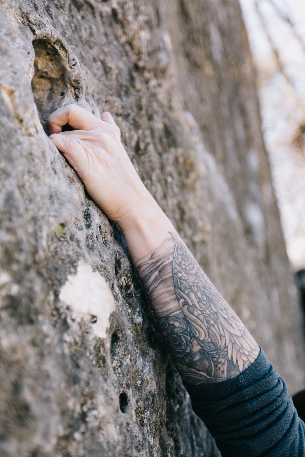 CindyGiovagnoli_photographer_outdoor_climbing_adventure_Texas_Austin_BullCreekPark_bouldering-015.jpg